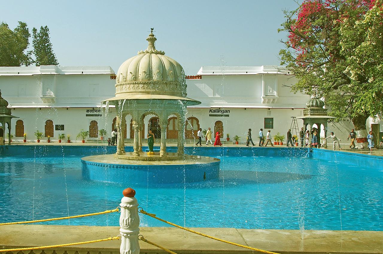Udaipur Private Full-Day Heritage & Sightseeing Tour