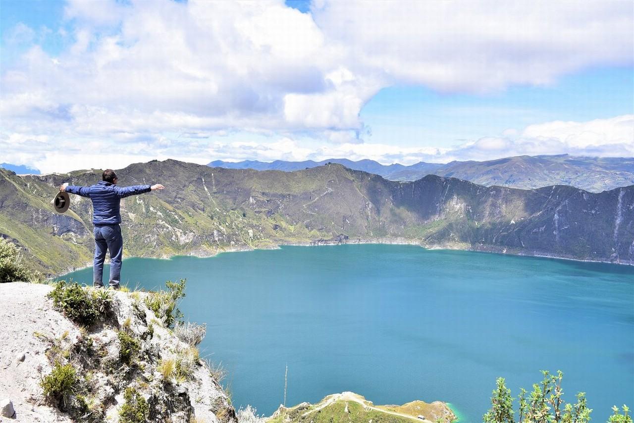Quilotoa Crater Lagoon Full-Day Tour from Quito with Lunch