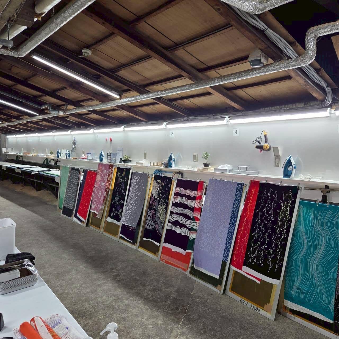 Traditional Kyo-Yuzen Silk Dyeing Workshop with Master Artisan