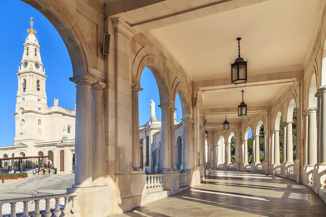 Fátima, Batalha, Nazaré & Óbidos Small-Group Day Tour from Lisbon