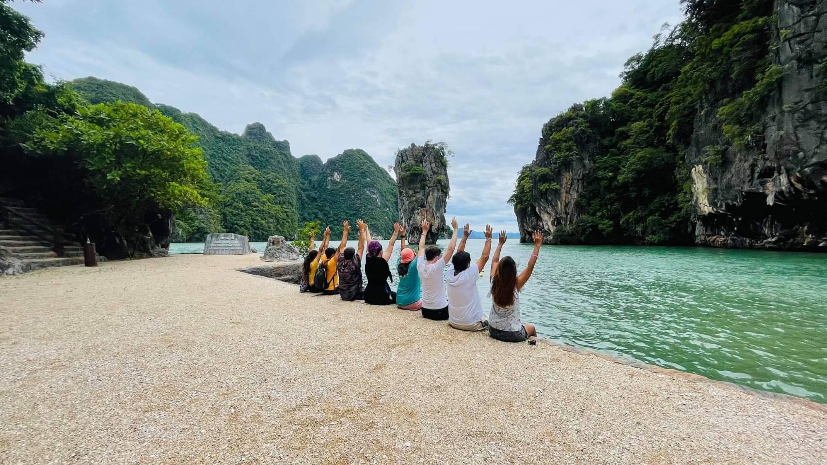 Phuket: Phi Phi, Maya, and James Bond Island Day Cruise