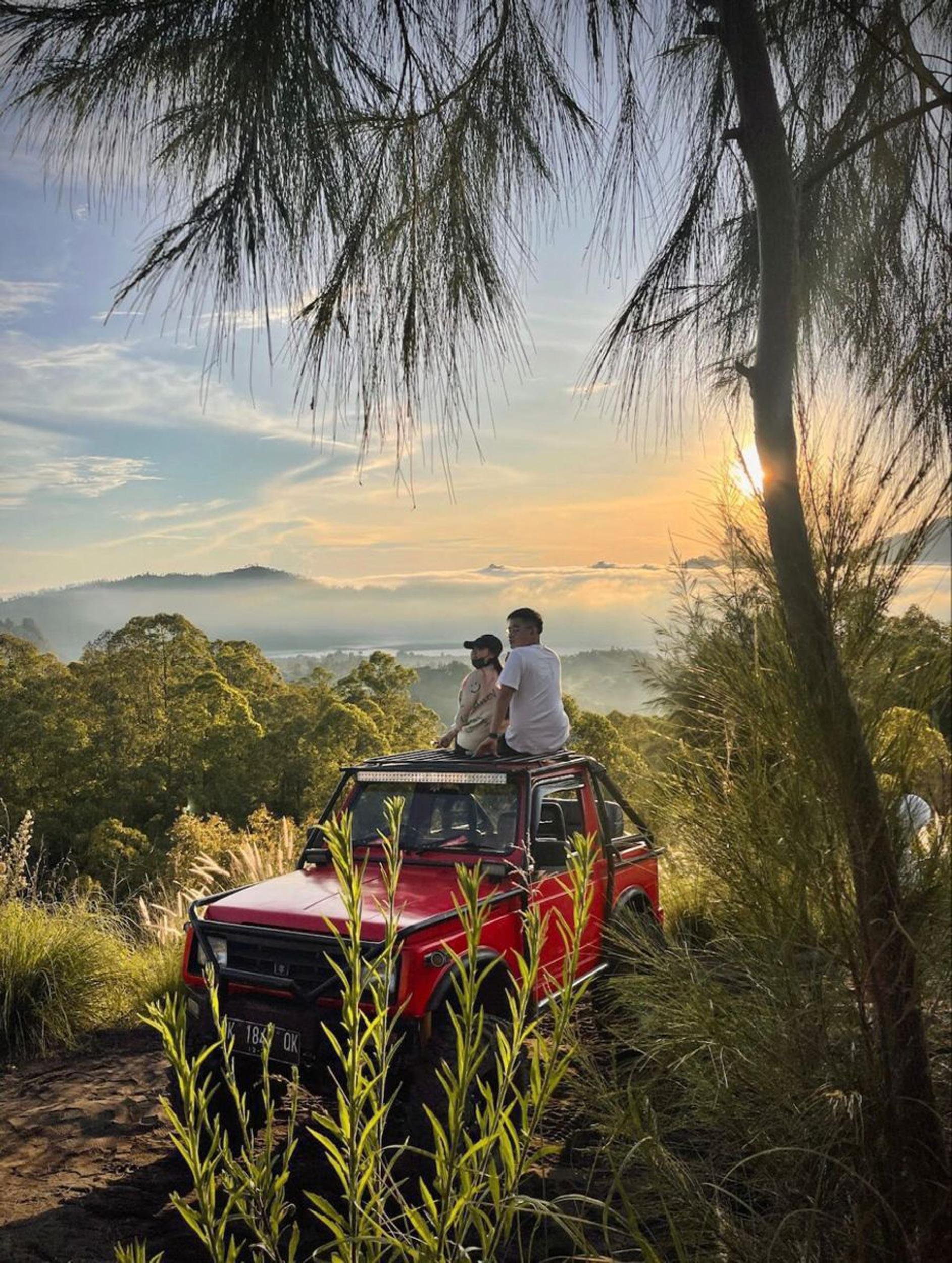 Bali Mount Batur Private Sunrise Jeep & Hot Springs Tour