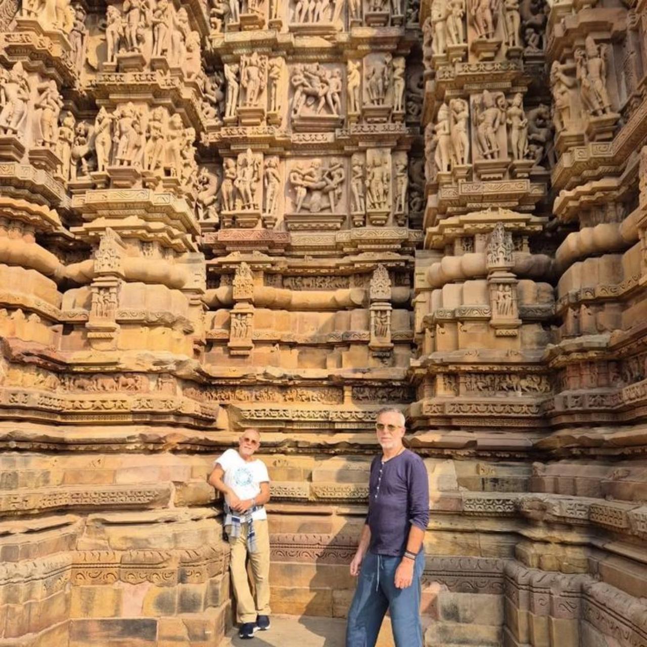 Private Evening Tour: Akshardham Temple & Water Show