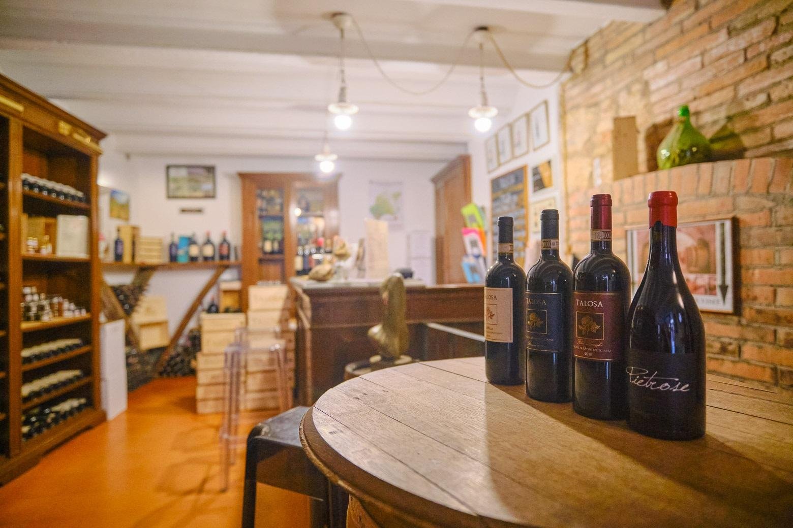 wine tour in Montalcino — photo 16