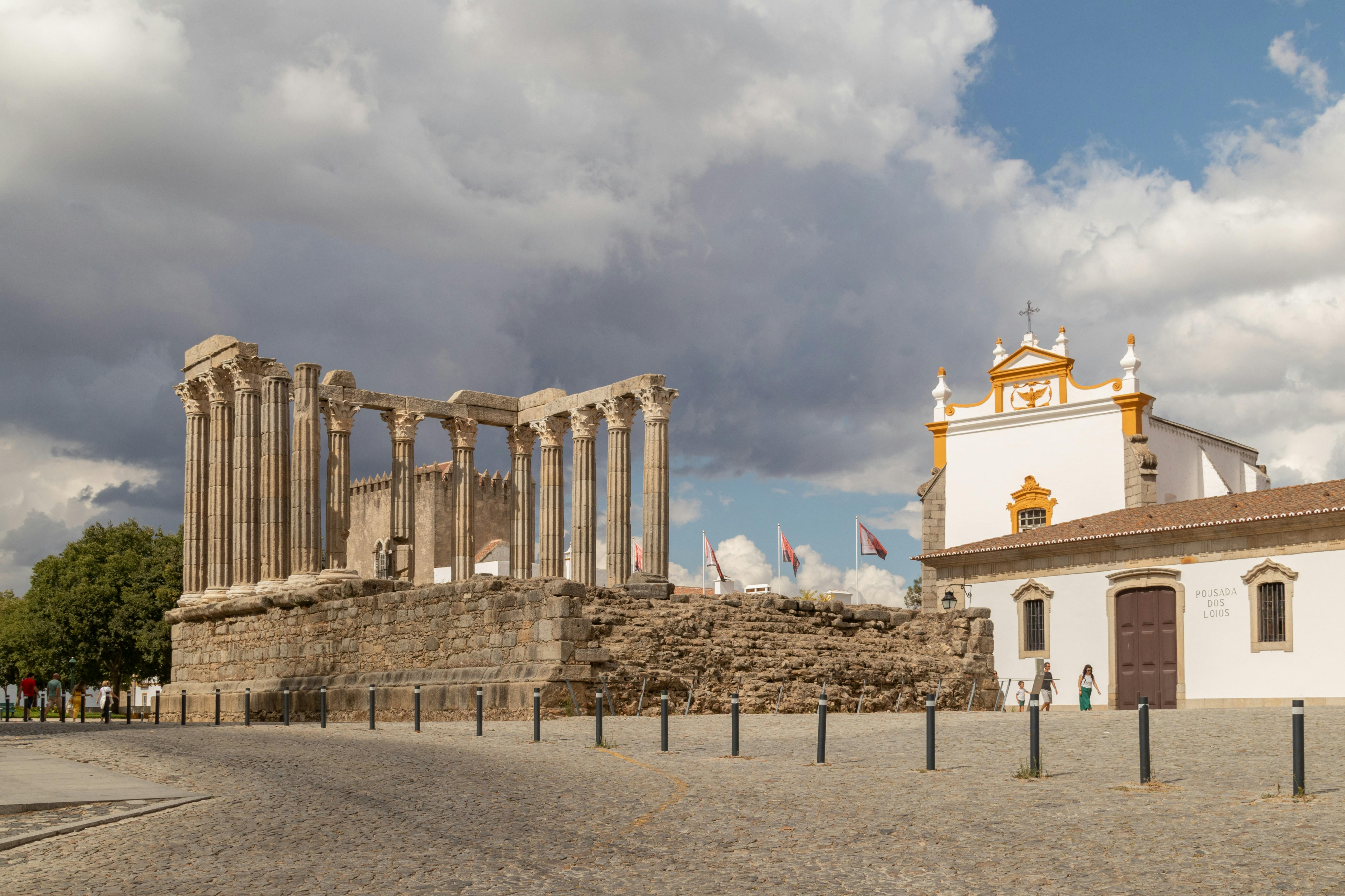 Évora and Monsaraz Day Tour from Lisbon