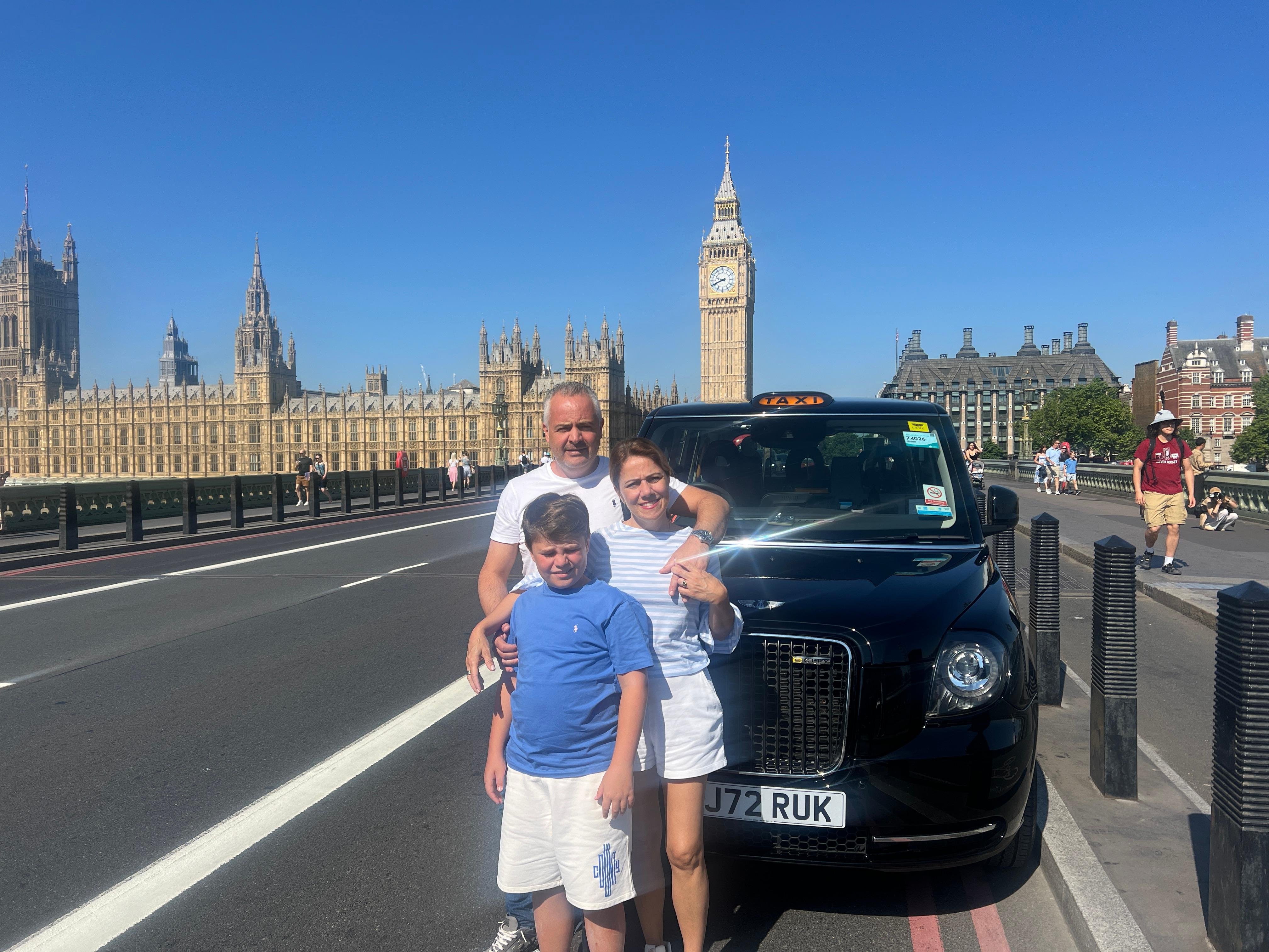 London: Iconic London Taxi Tour - Private tour