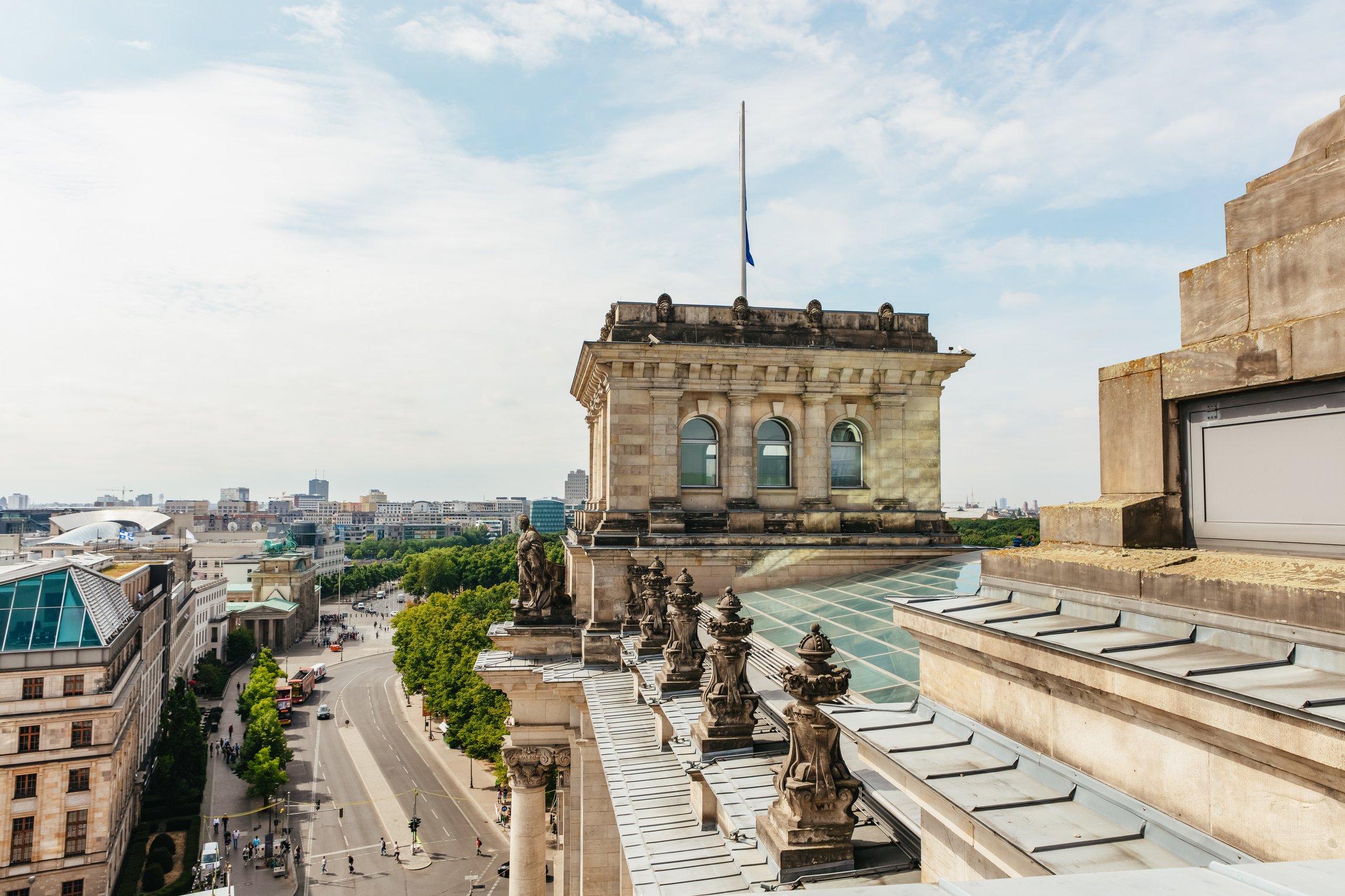 Bundestag: Rooftop Breakfast Reichstag Käfer Restaurant