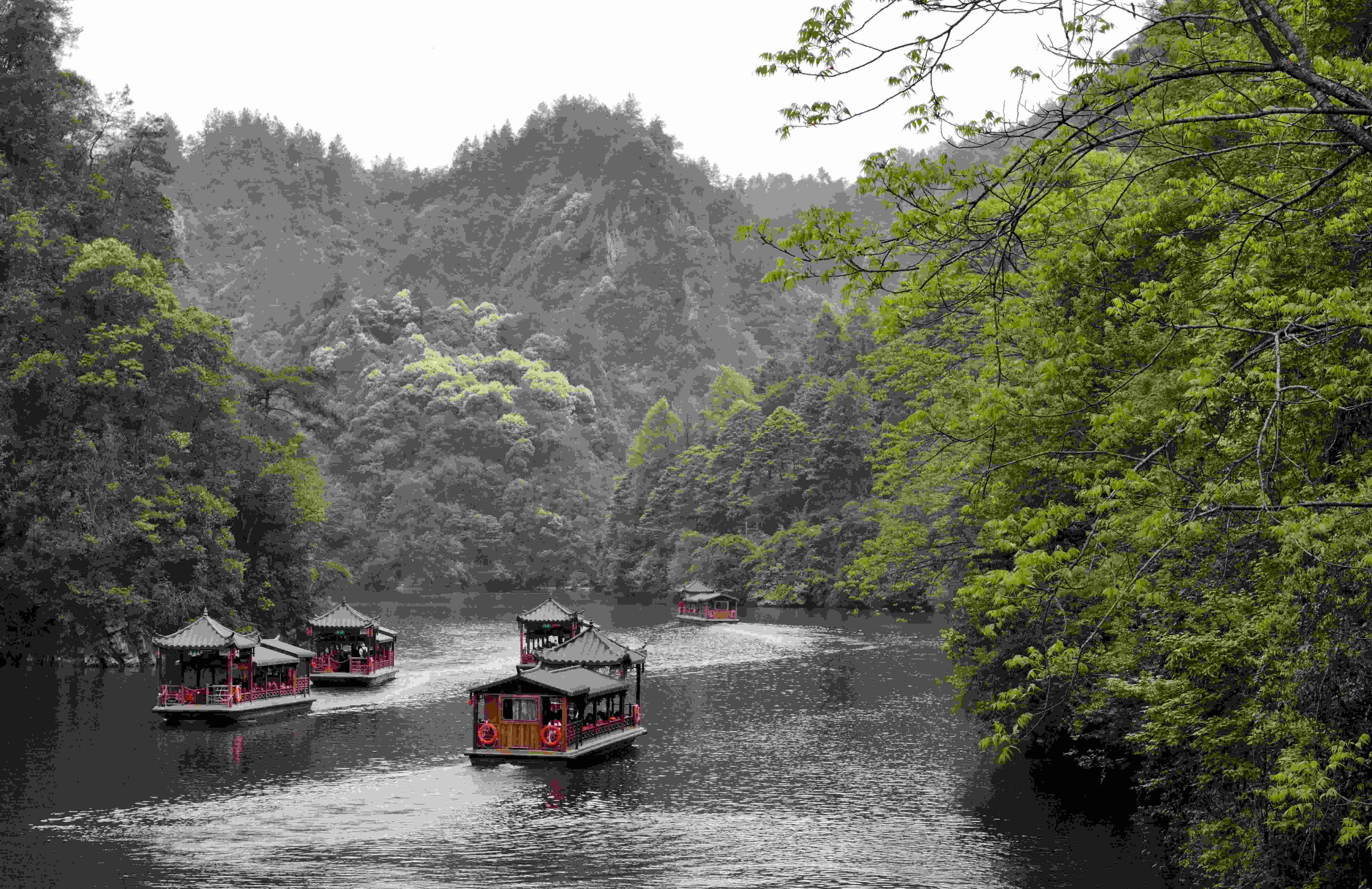 Zhangjiajie: Baofeng Lake Cruise, Forest Park & Valley Train Experience