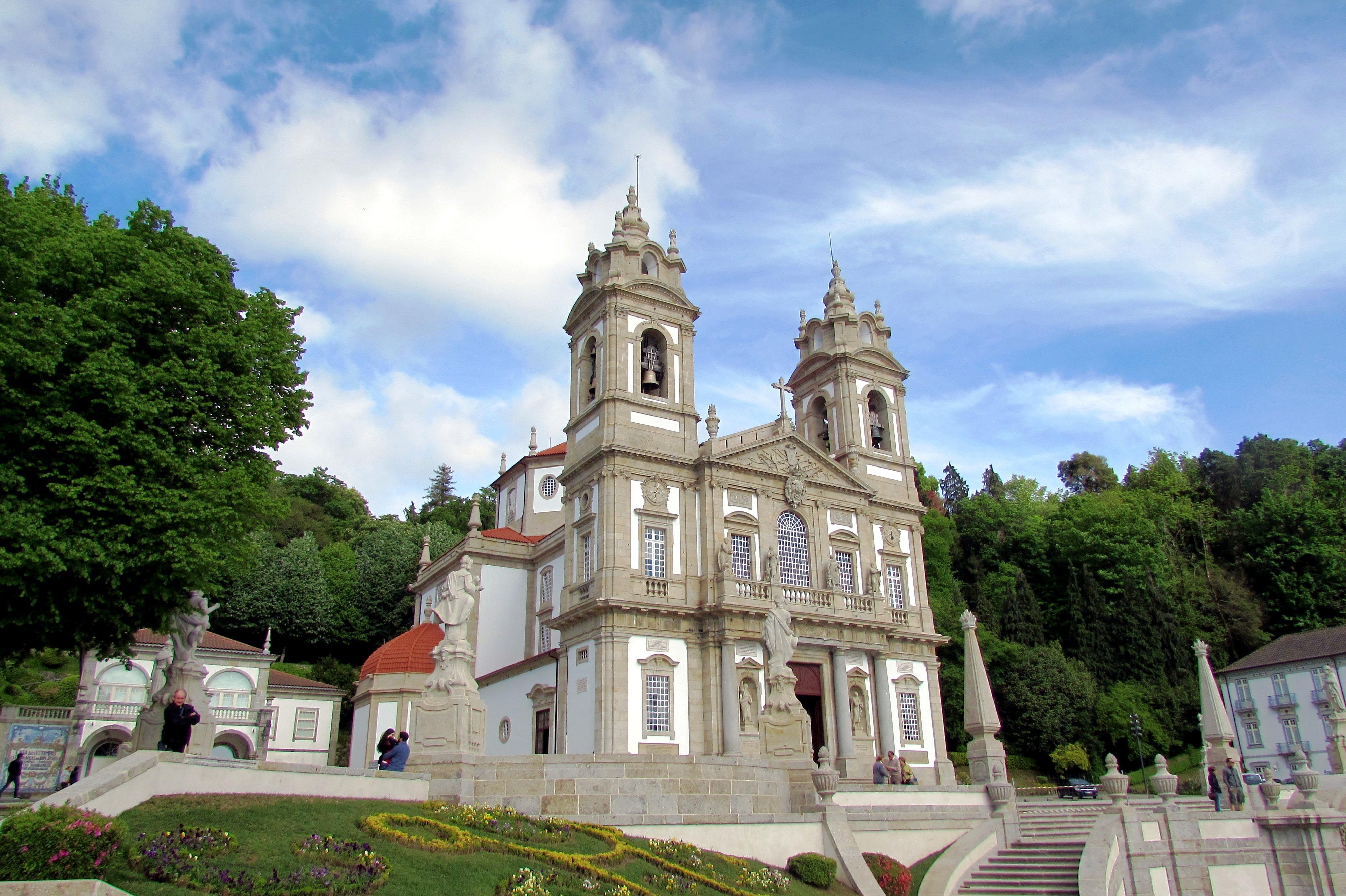 Braga & Guimarães Full-Day Heritage Tour from Porto