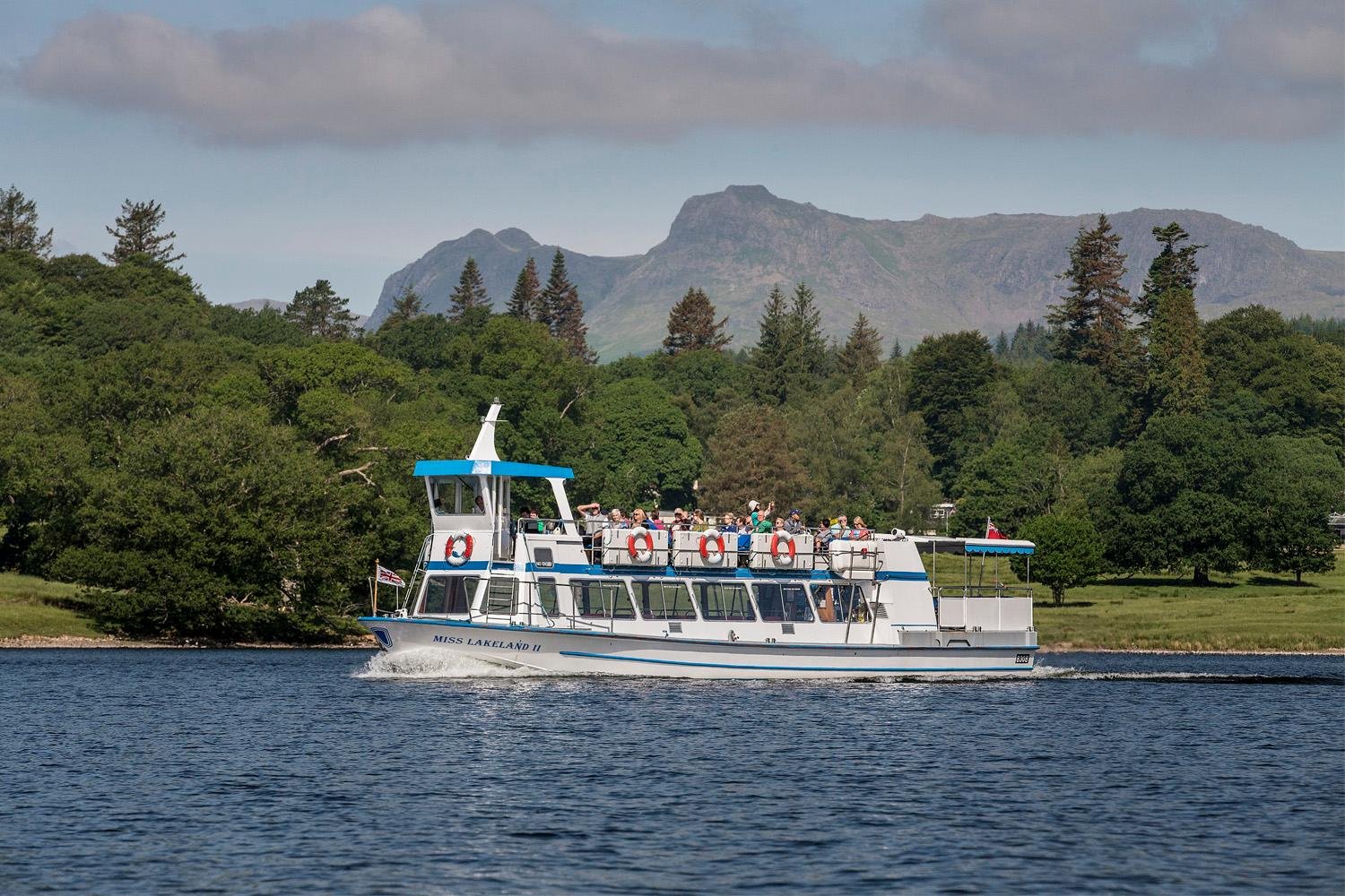 Windermere Red Cruise: Bowness to Ambleside Round Trip