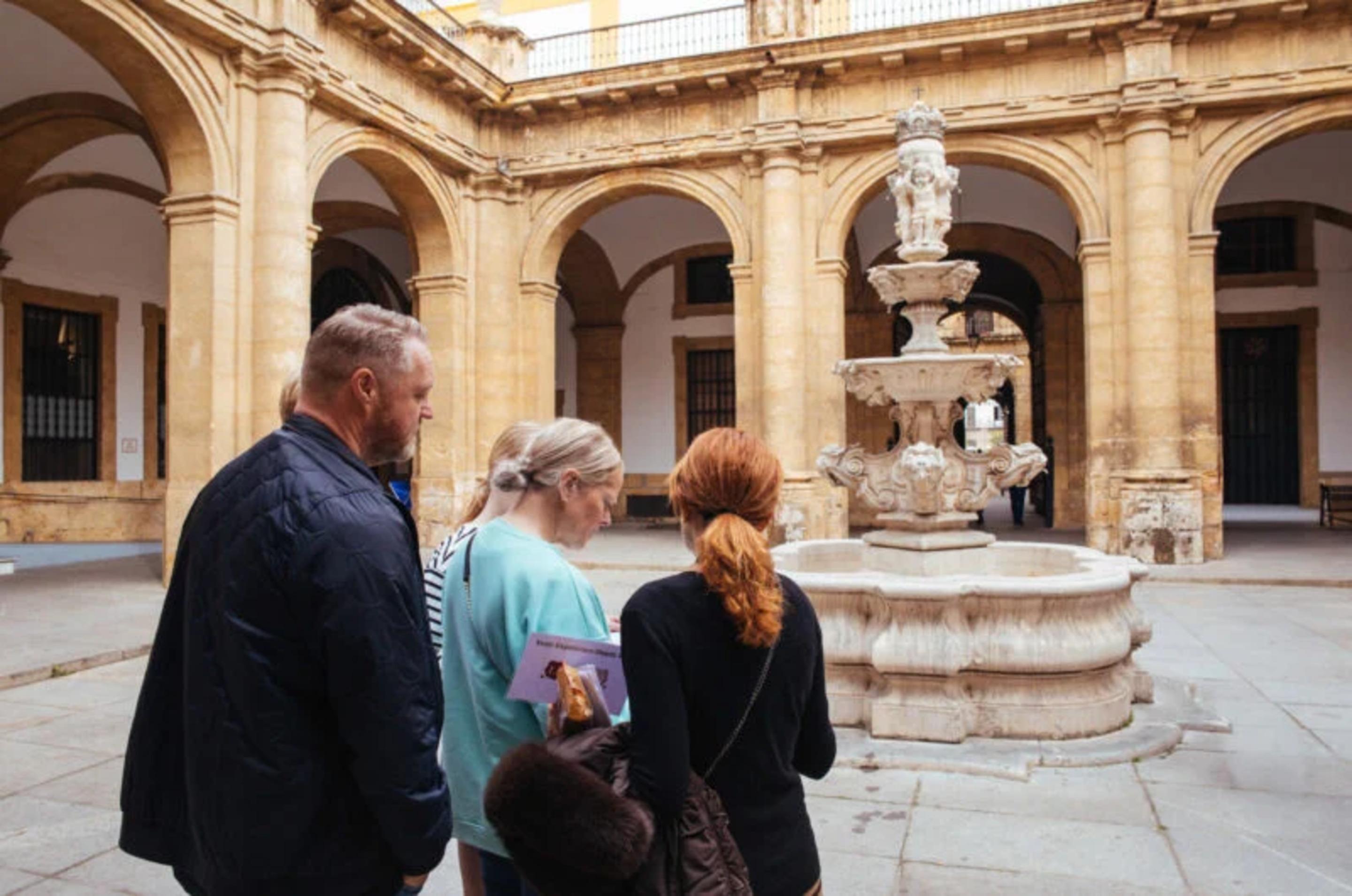 Private Seville Family Discovery Tour & Alcázar Visit