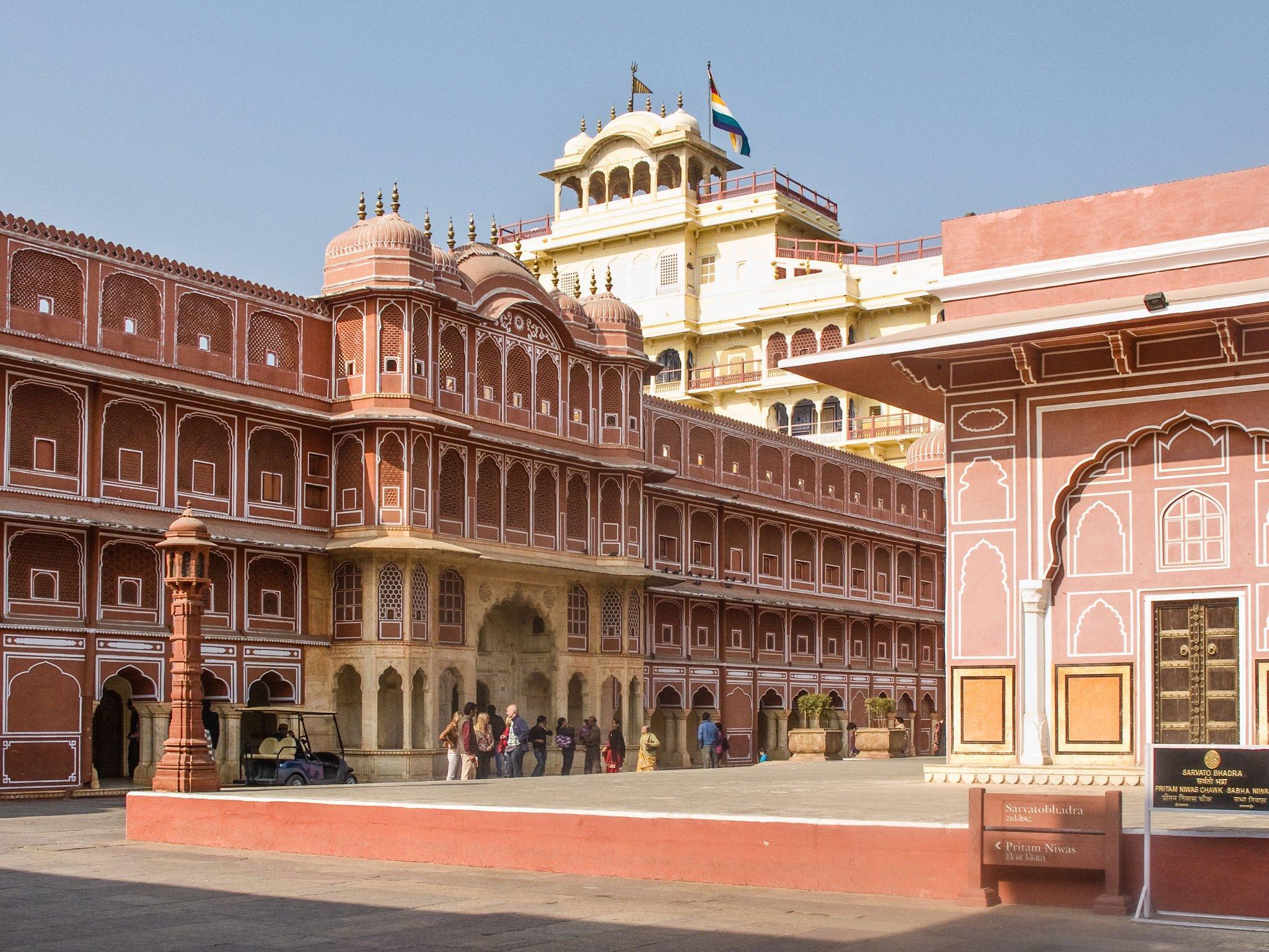 Private Delhi to Jaipur Day Tour: Amber Fort, City Palace & More