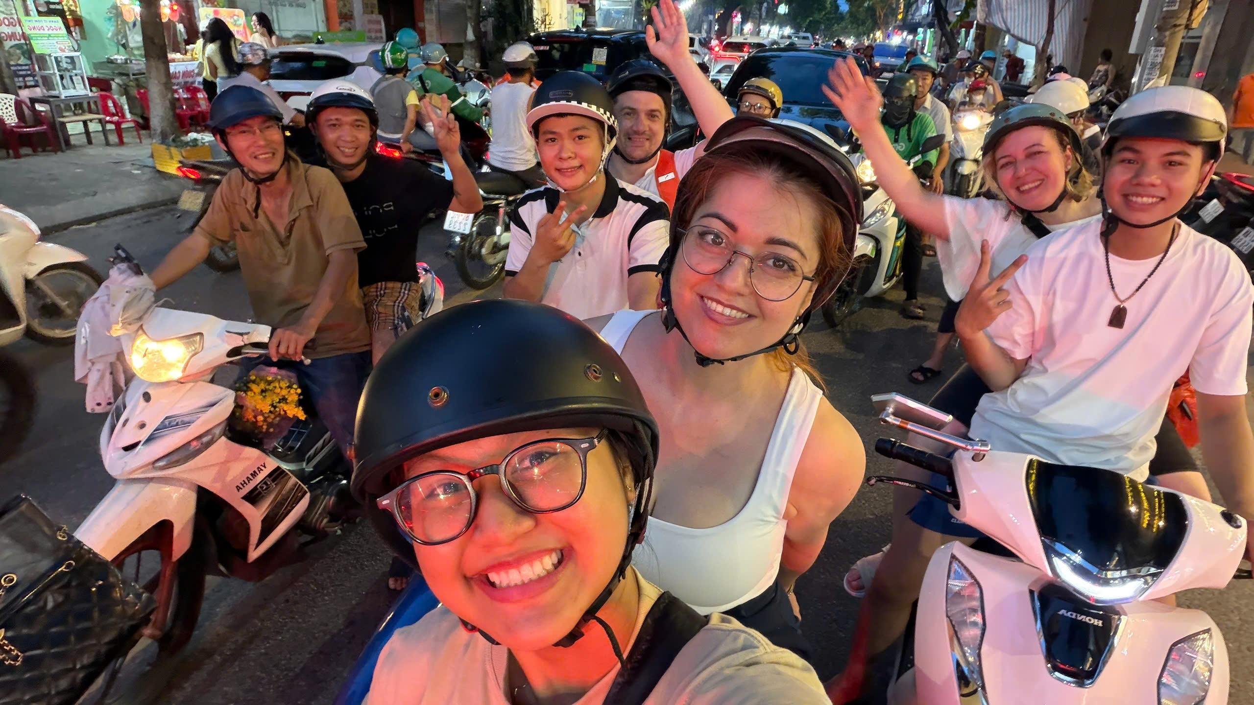 street food tour in Da Nang — photo 2