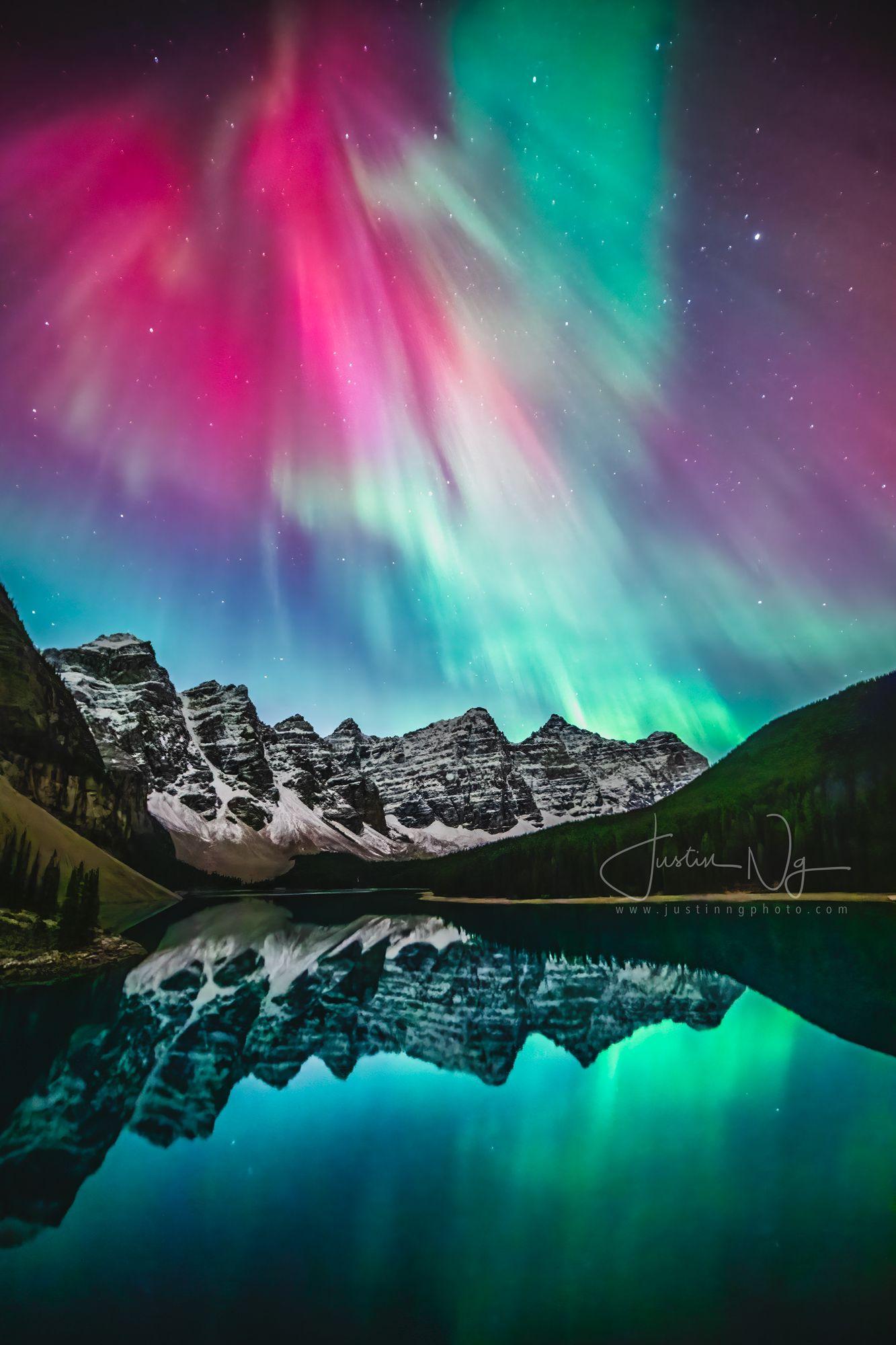 Banff or Moraine Lake Night Tour with Stargazing