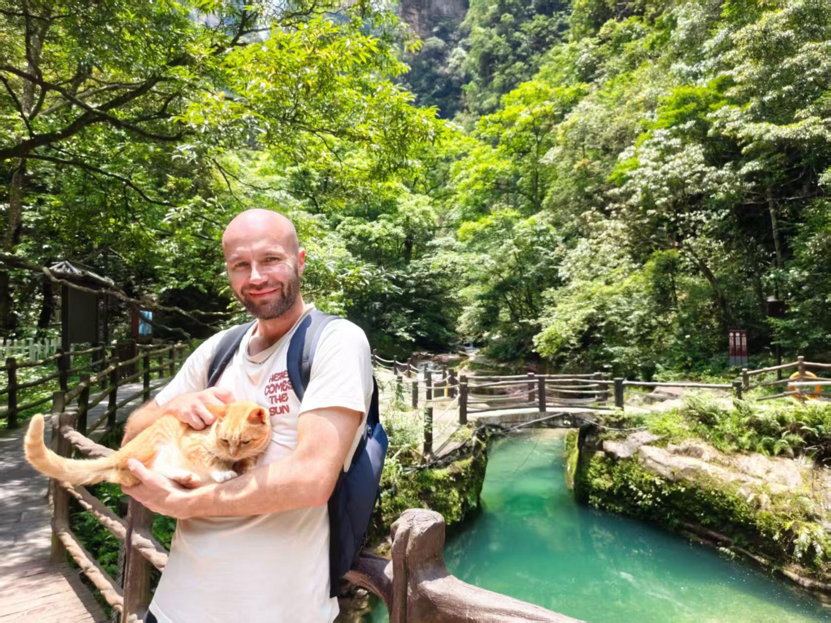 Private Expert Guide Service in Zhangjiajie – Flexible Daily Tours