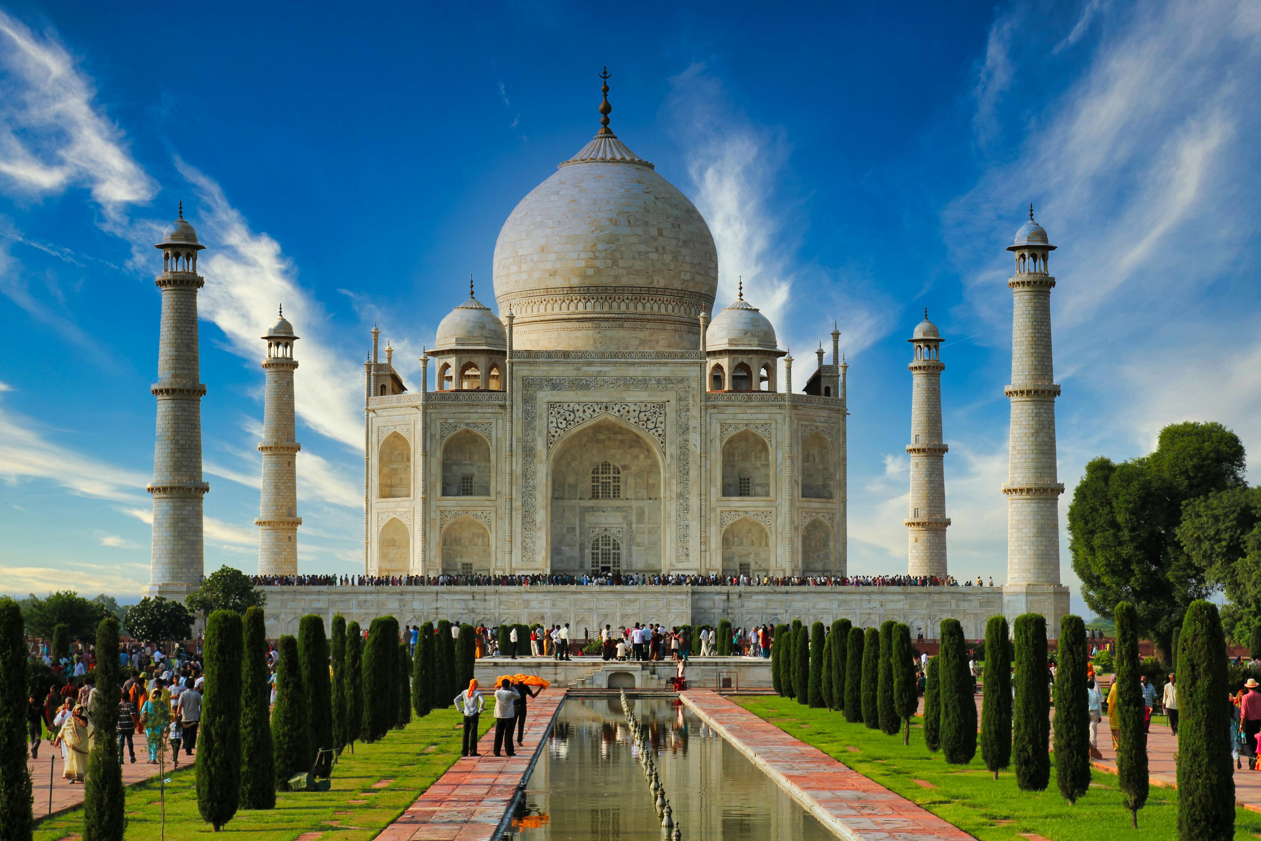 Taj Mahal Sunset Tour with Skip-the-Line Entry & Hotel Pickup