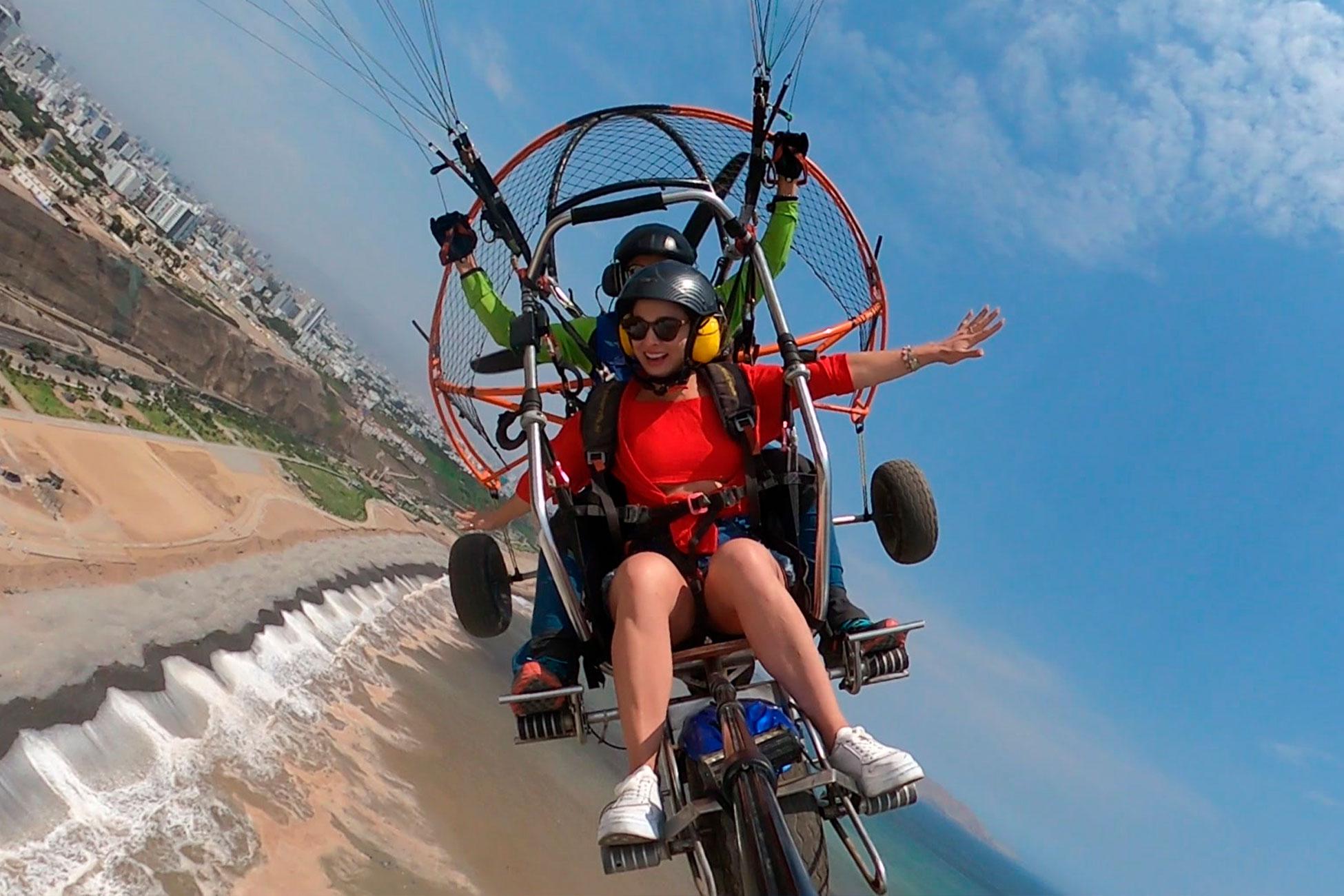 Lima Coastal Paragliding with HD Recording