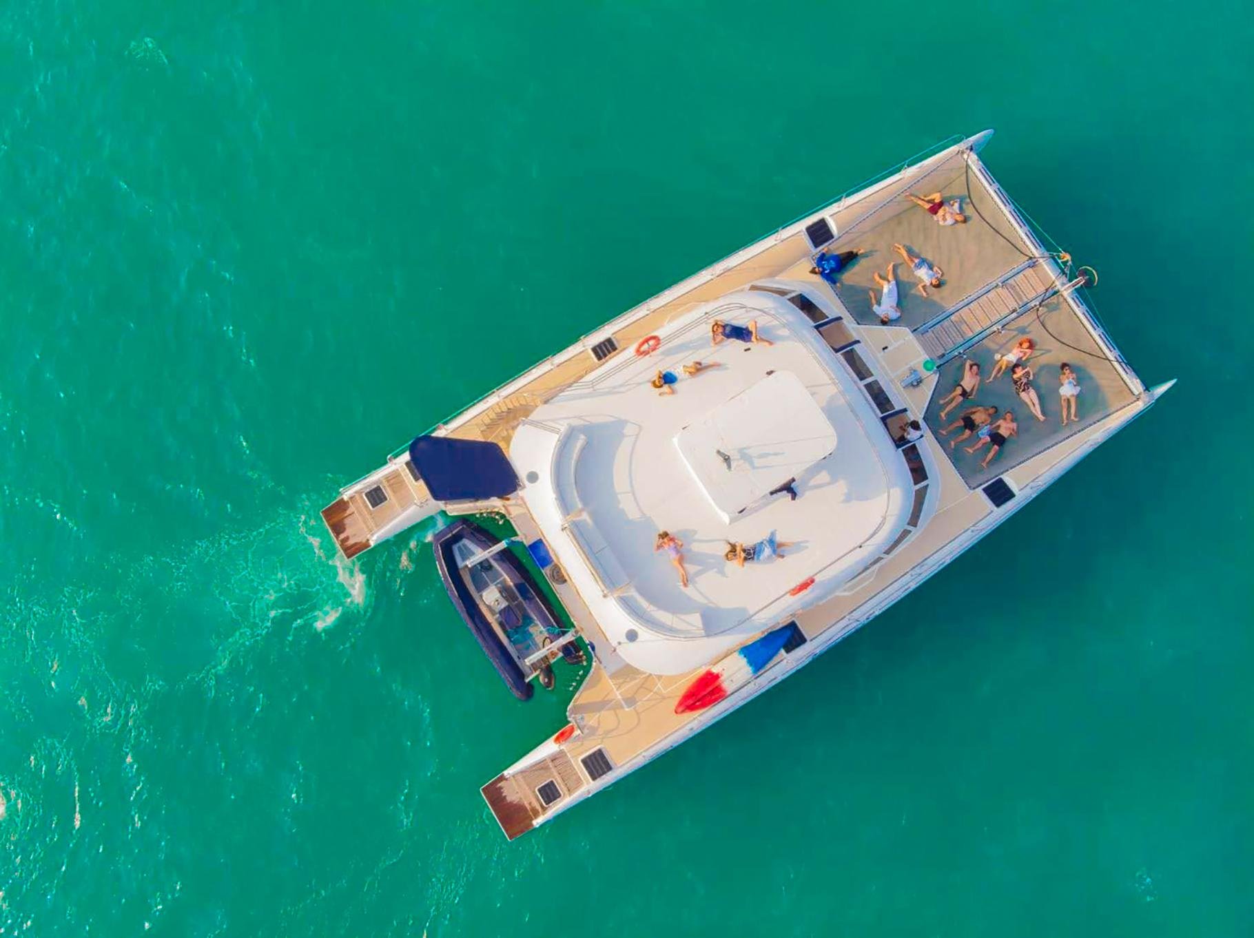 Premium Yacht Island-Hopping Tour to 3 Islands
