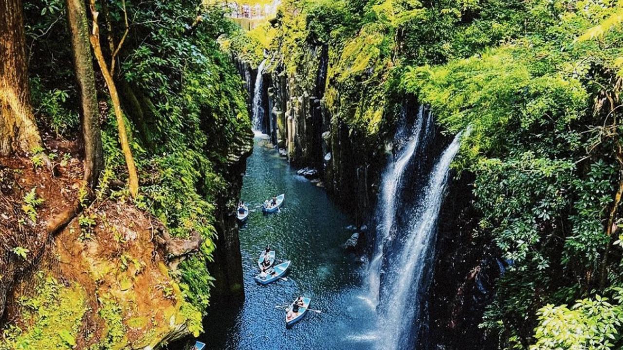 Takachiho Gorge & Mythology Shrines Full-Day Tour from Fukuoka
