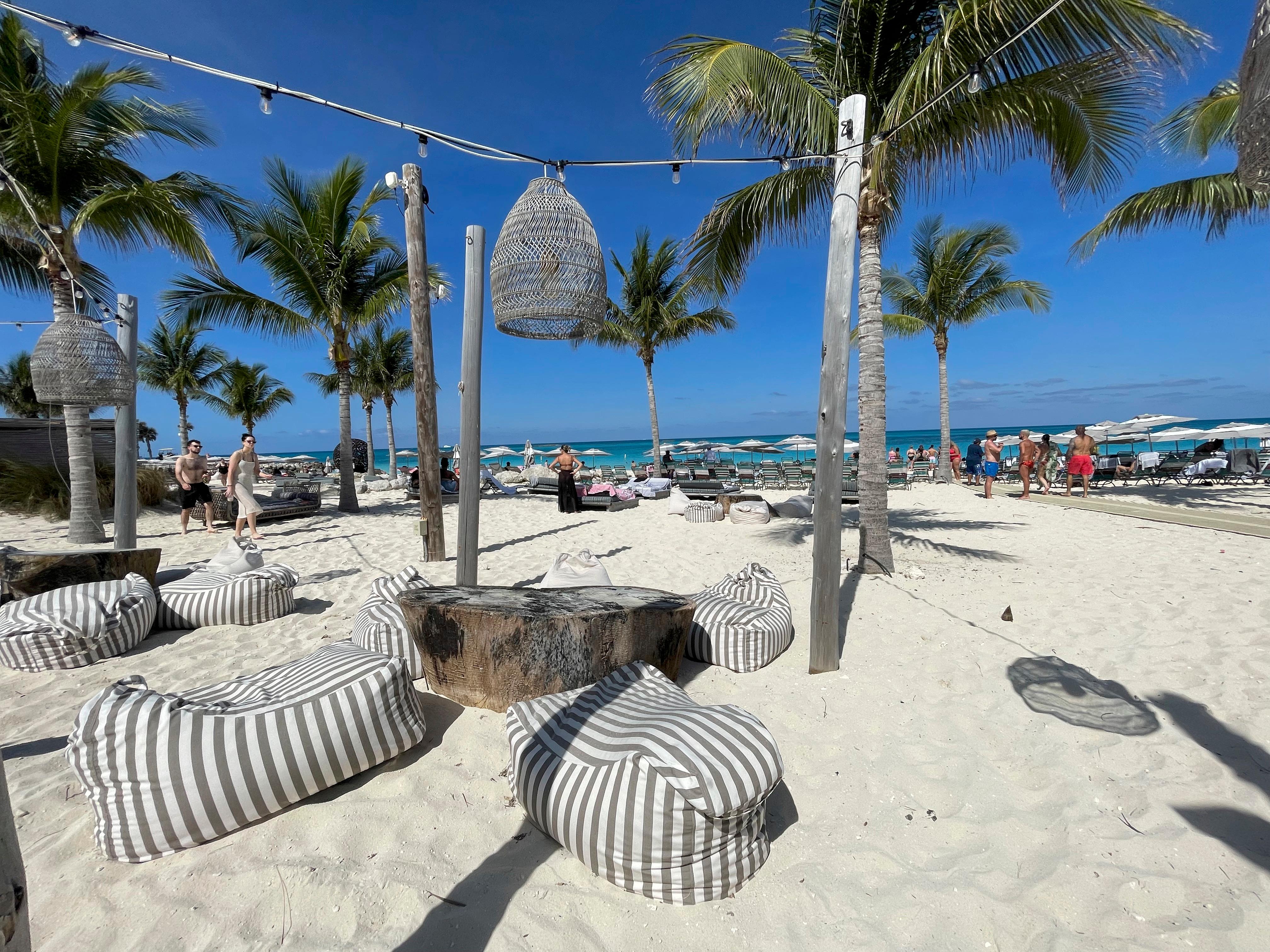 Bahamas Day Trip: Bimini or Grand Bahama Ferry from Miami