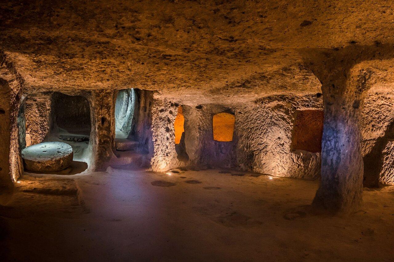 Cappadocia Green Tour: Derinkuyu Underground City, Ihlara Valley Hike & Lunch