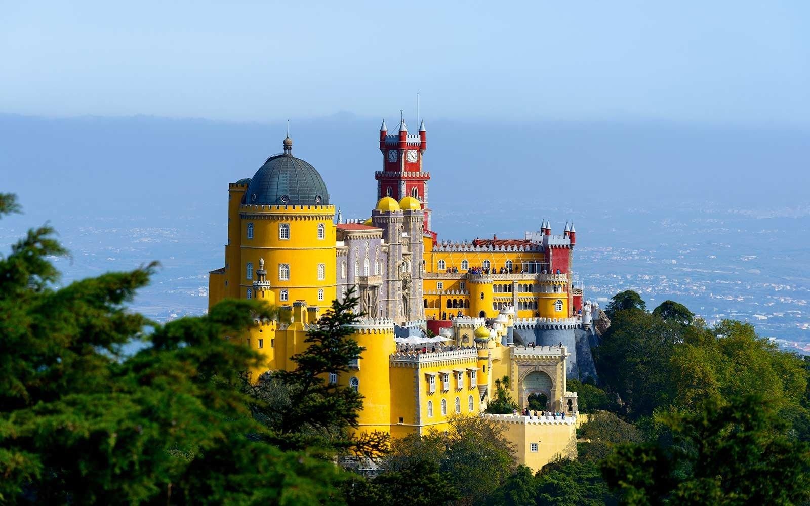 Sintra and Cascais Private Full-Day Tour from Lisbon