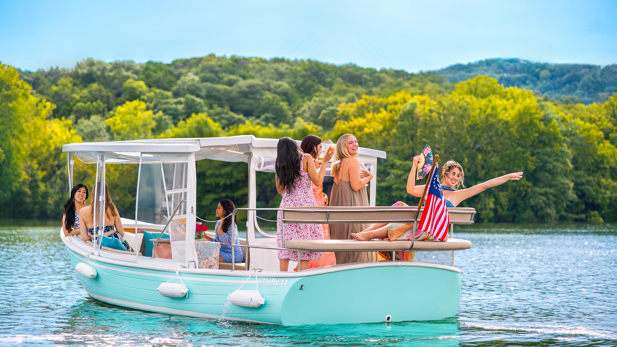 Private Electric Duffy Boat Tour on Lake Austin