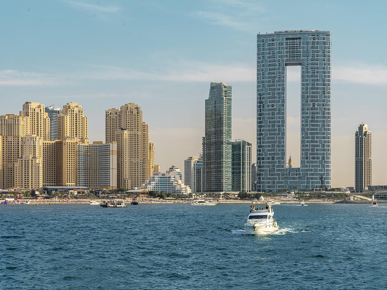 Dubai Sunset Yacht Cruise with Snacks & Drinks
