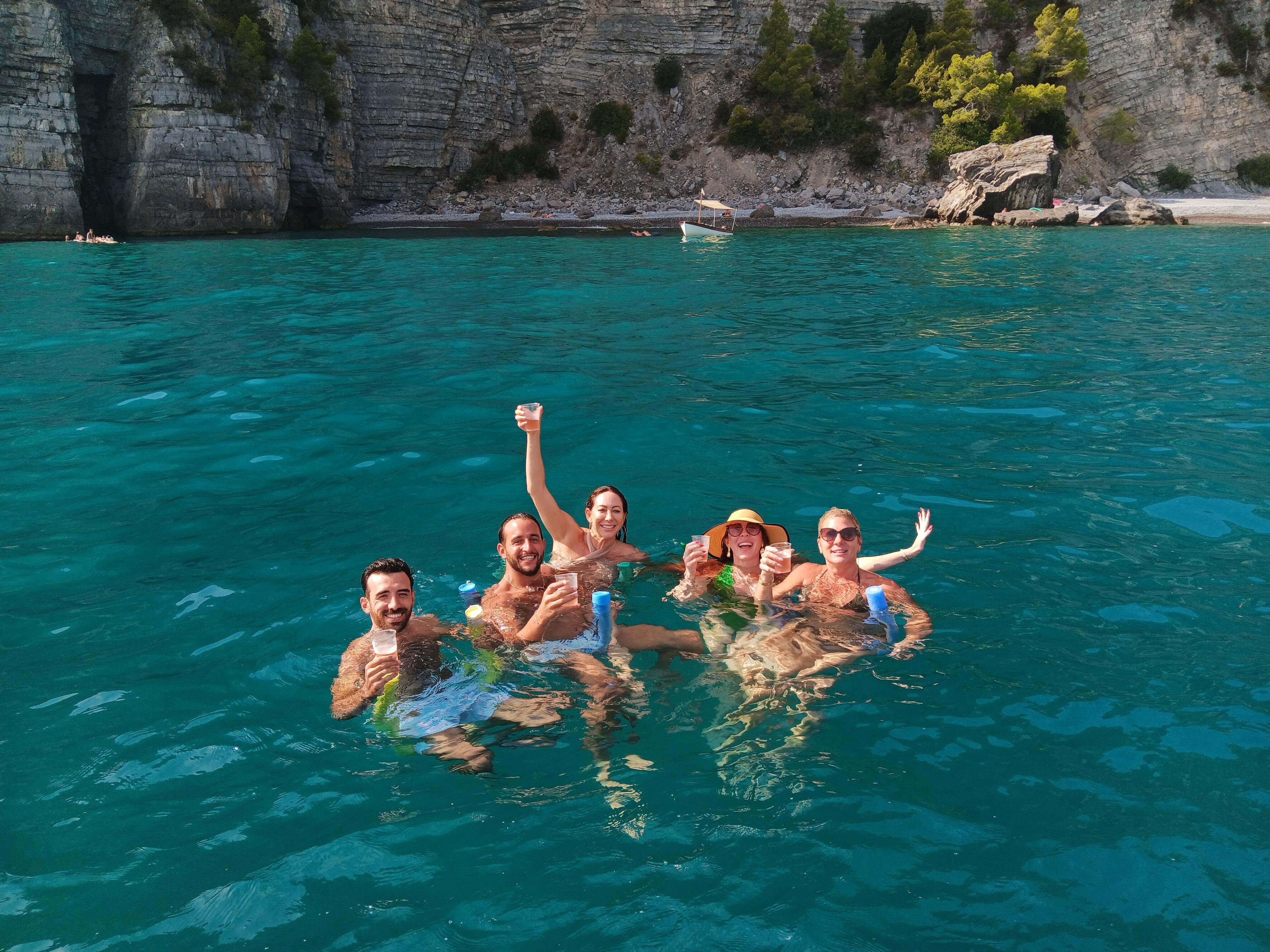 Private Full-Day Amalfi Coast Boat Tour from Positano or Praiano