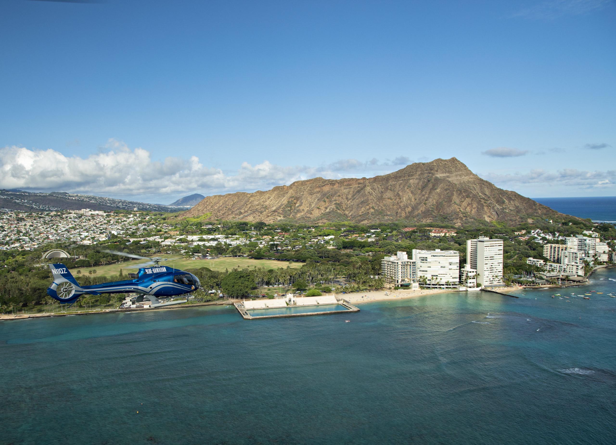 Honolulu: Blue Skies of Oahu Helicopter Tour — Big Island volcano tour, Hawaii Volcanoes National Park