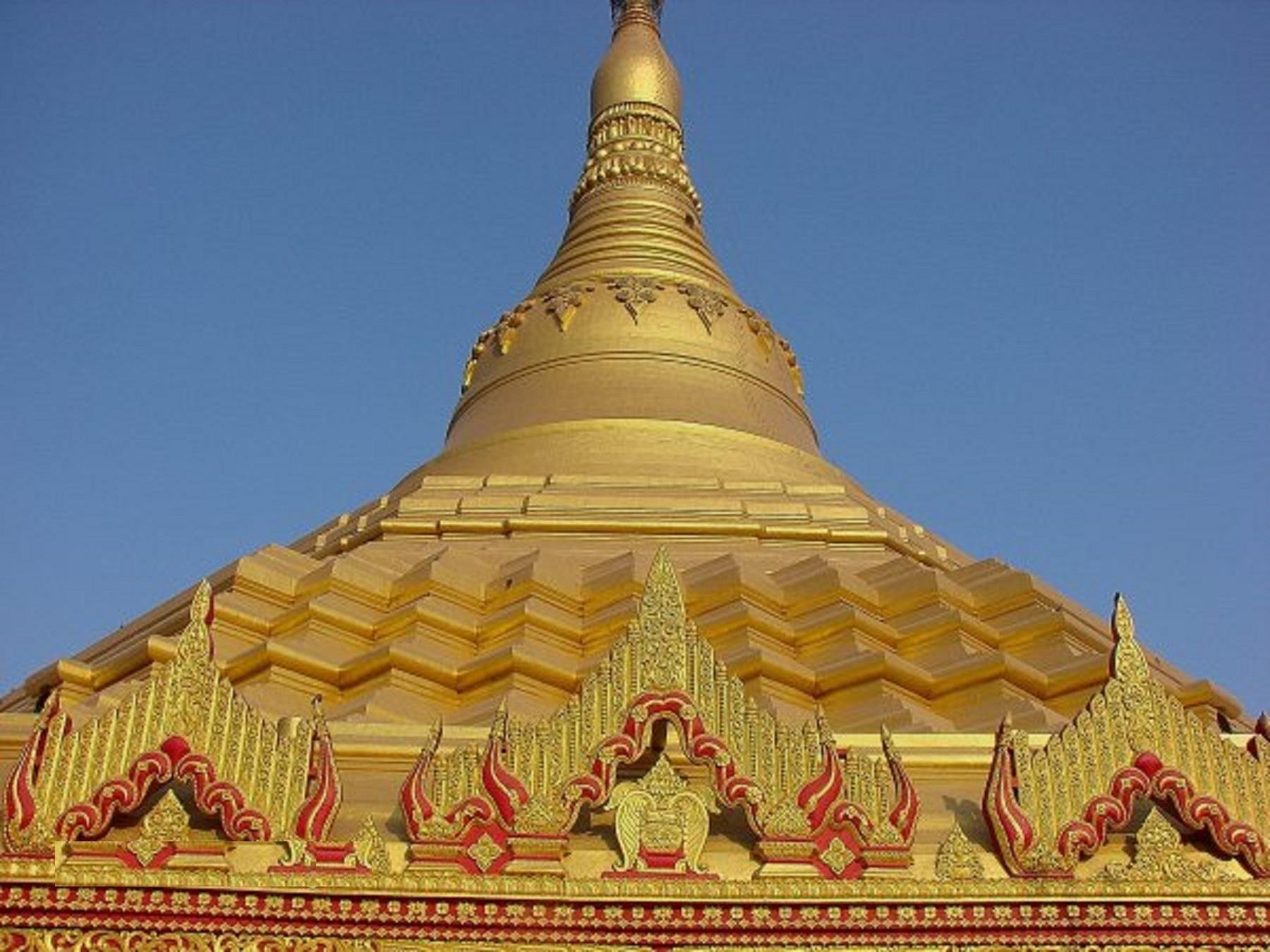 Mumbai: Kanheri Caves & Global Vipassana Pagoda Tour