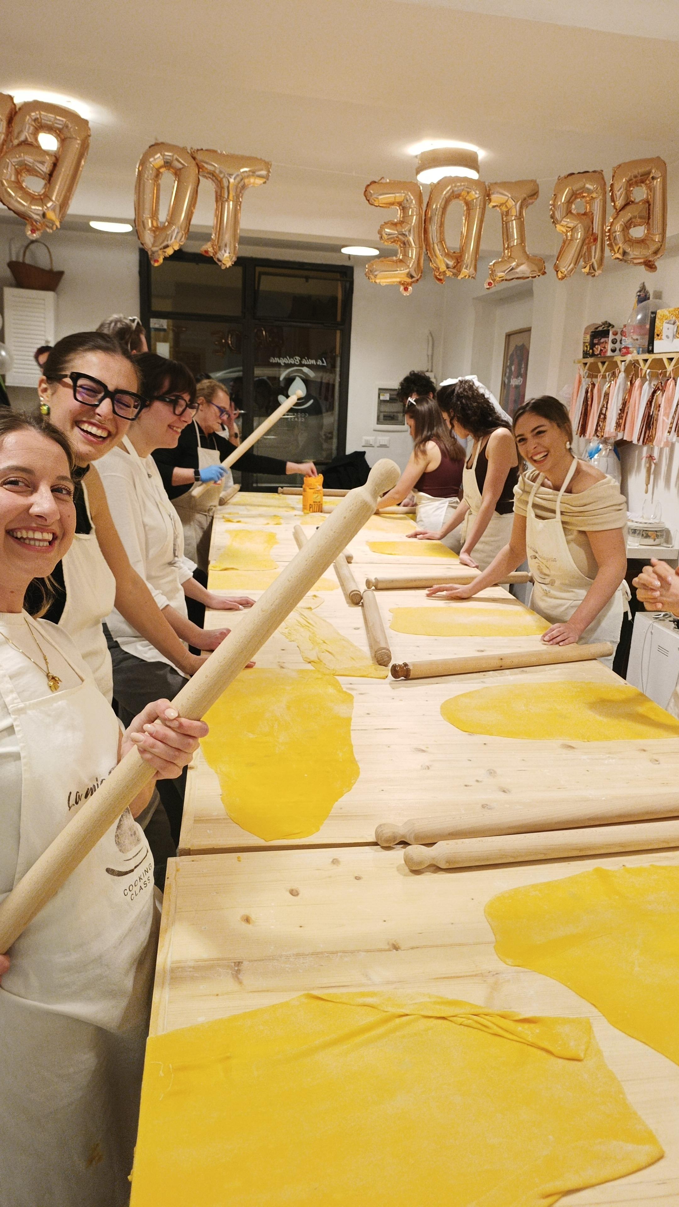 Bologna Tortellini Cooking Class with Aperitivo