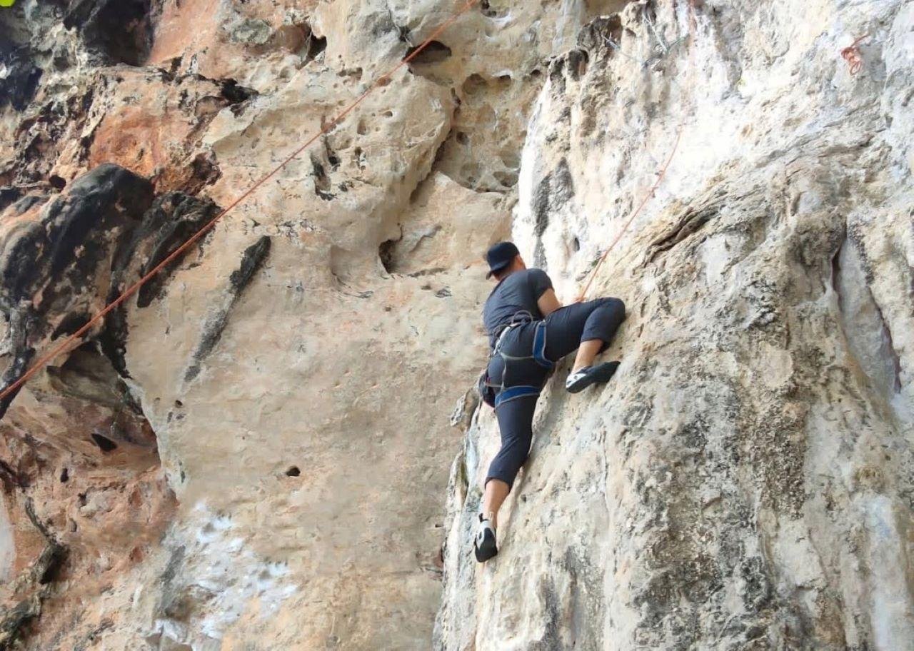 Railay Beach Private Rock Climbing Half-Day (Krabi)
