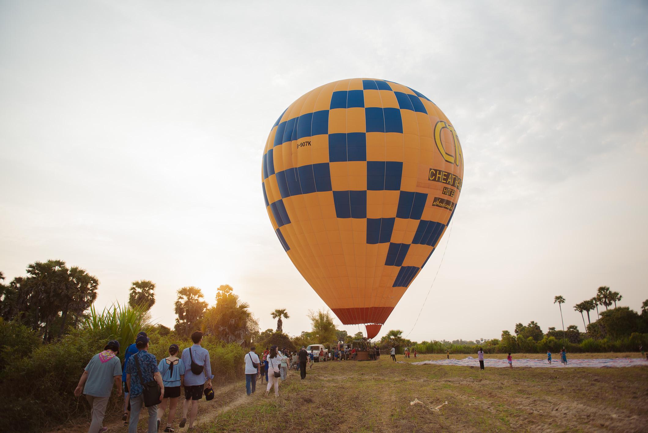Angkor Sunrise & Sunset Hot Air Balloon Flight