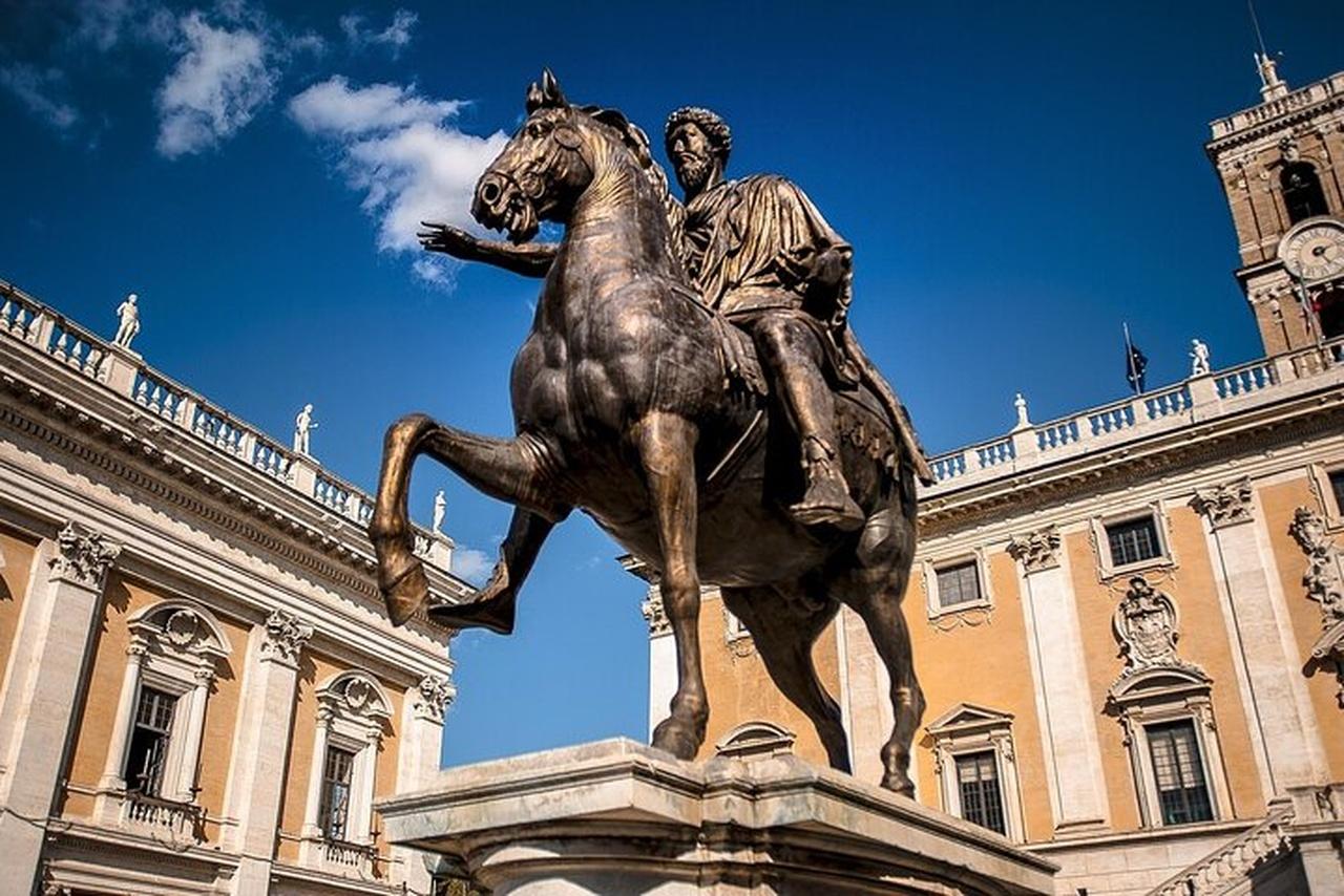 Private Capitoline Museums Tour with Vittoriano Access