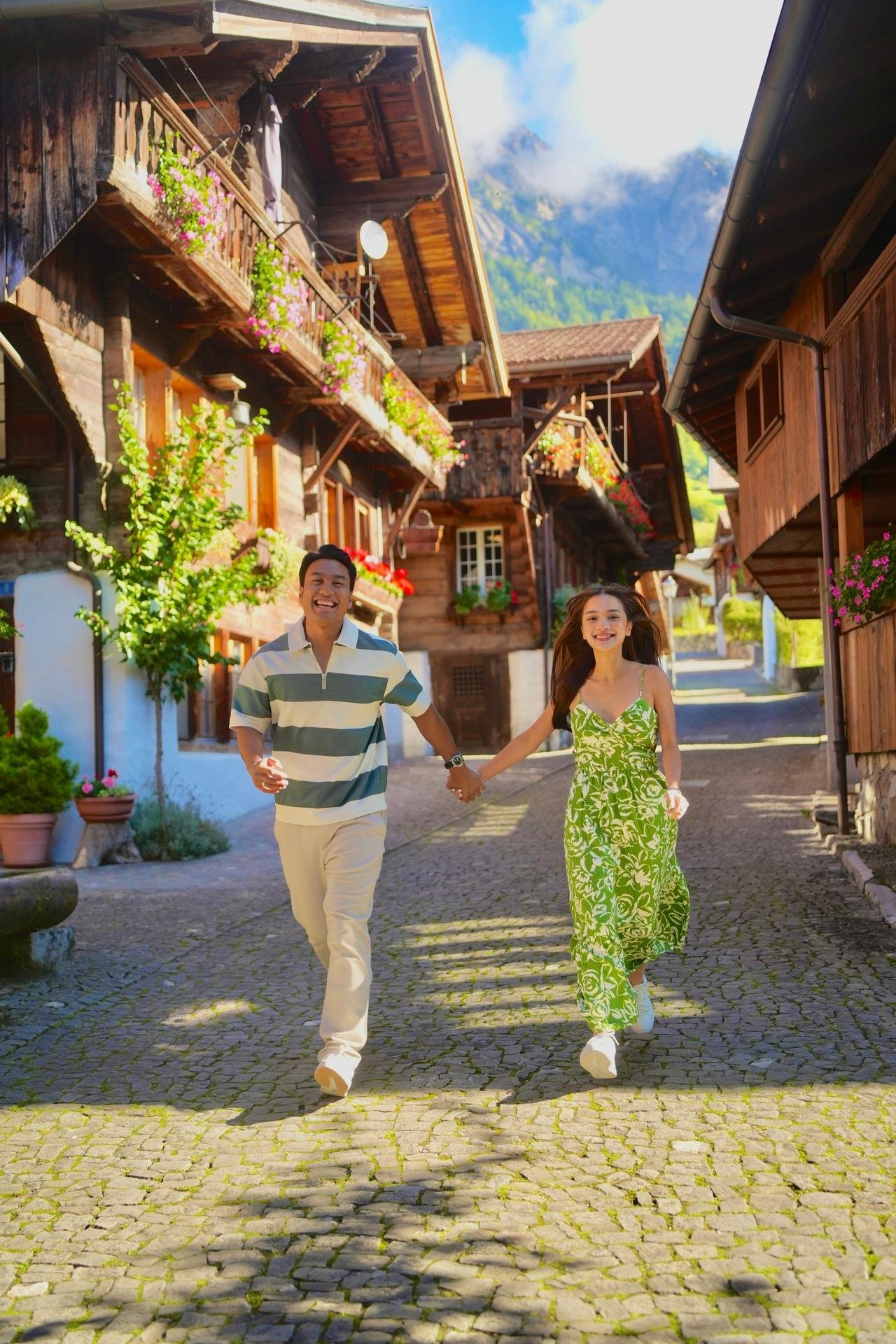 Private Swiss Alps Tour: Mürren, Lauterbrunnen & Grindelwald from Zurich