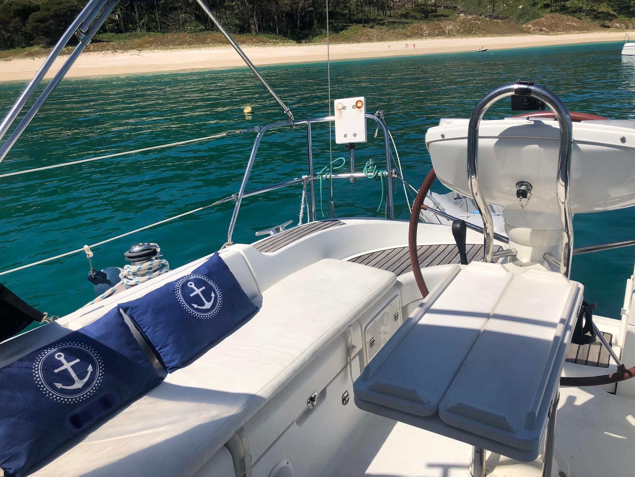 Shared Sailboat Journey to Cíes Islands