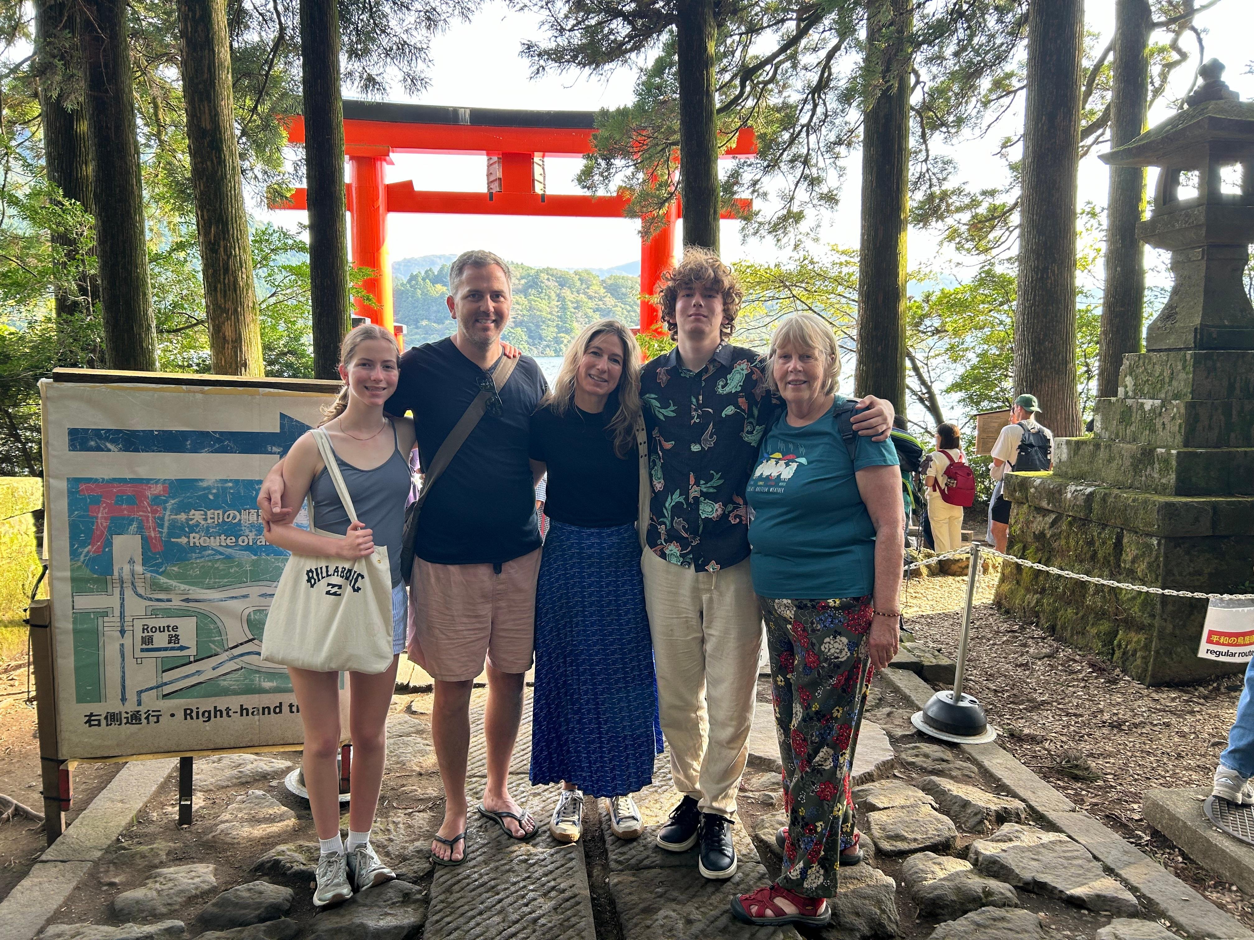 Hakone Private Tour with Licensed Local Guide