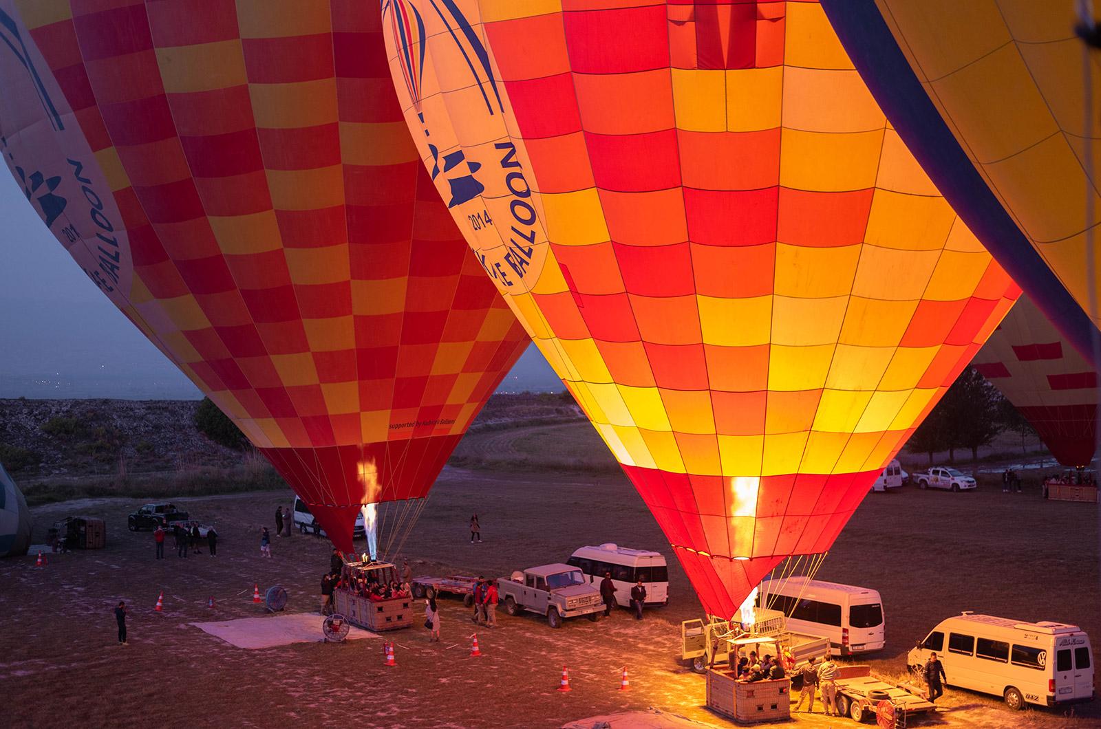 Pamukkale Sunrise Hot Air Balloon Viewing Experience