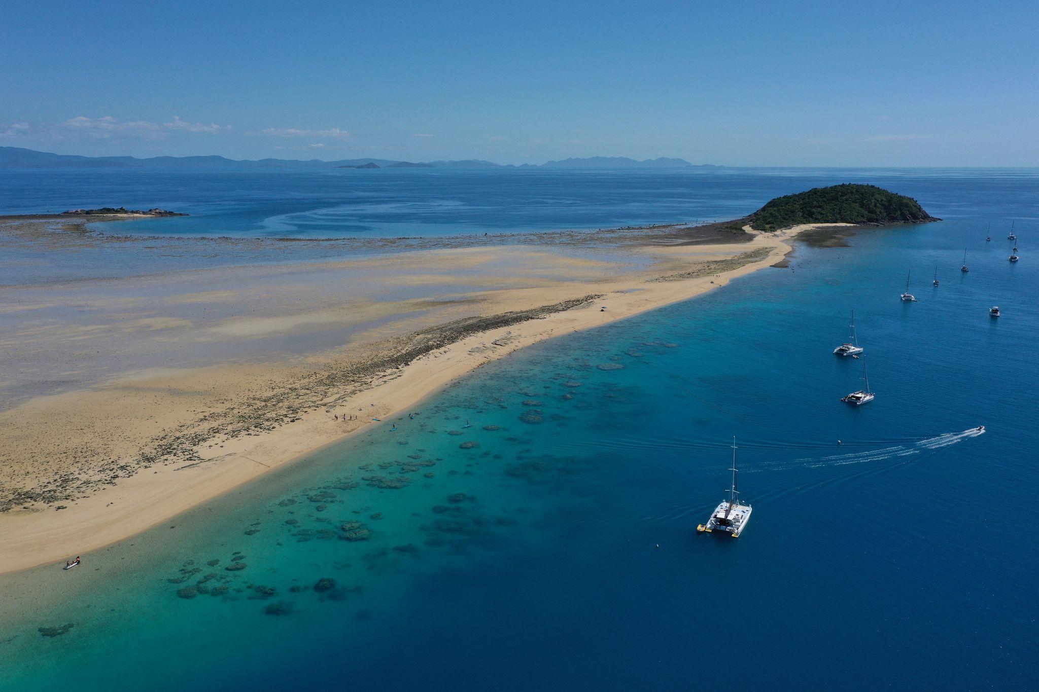 Whitsundays Luxury Catamaran Sail, Snorkel & SUP Day Tour