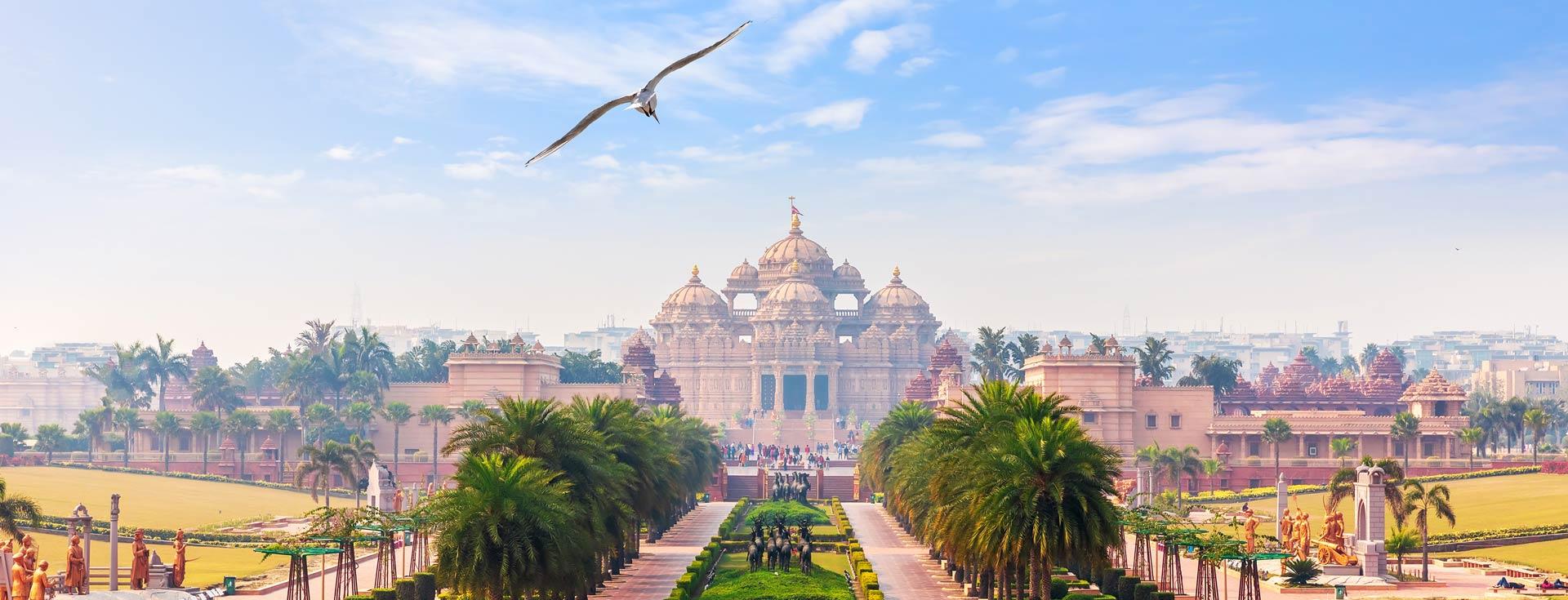 Delhi Akshardham Temple Private Tour & Evening Light Show