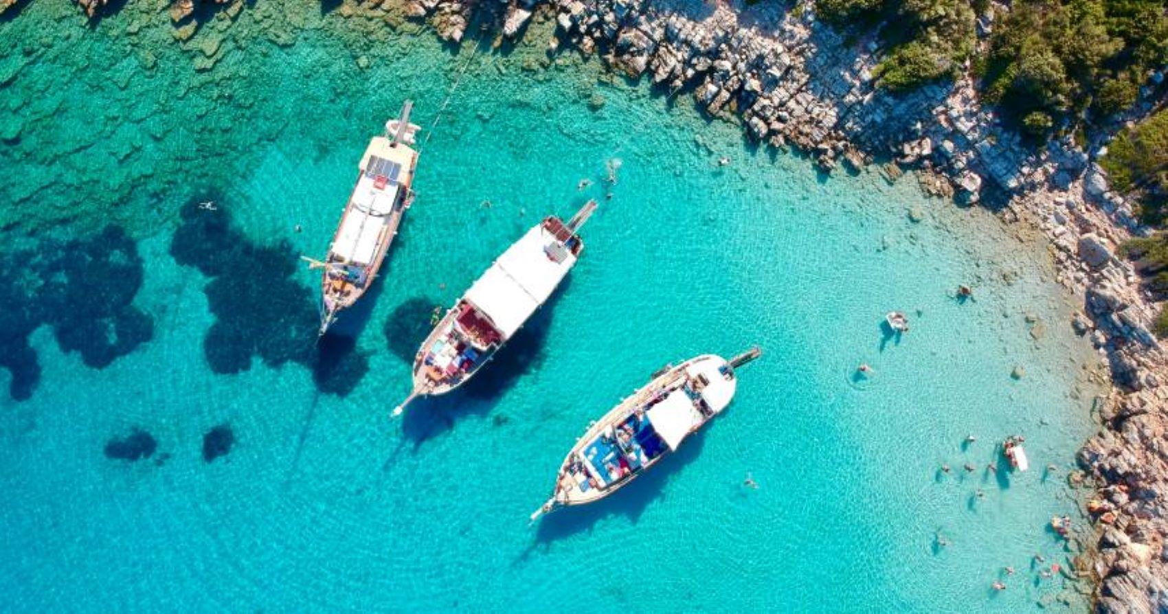 Cleopatra Island Boat Excursion with Lunch