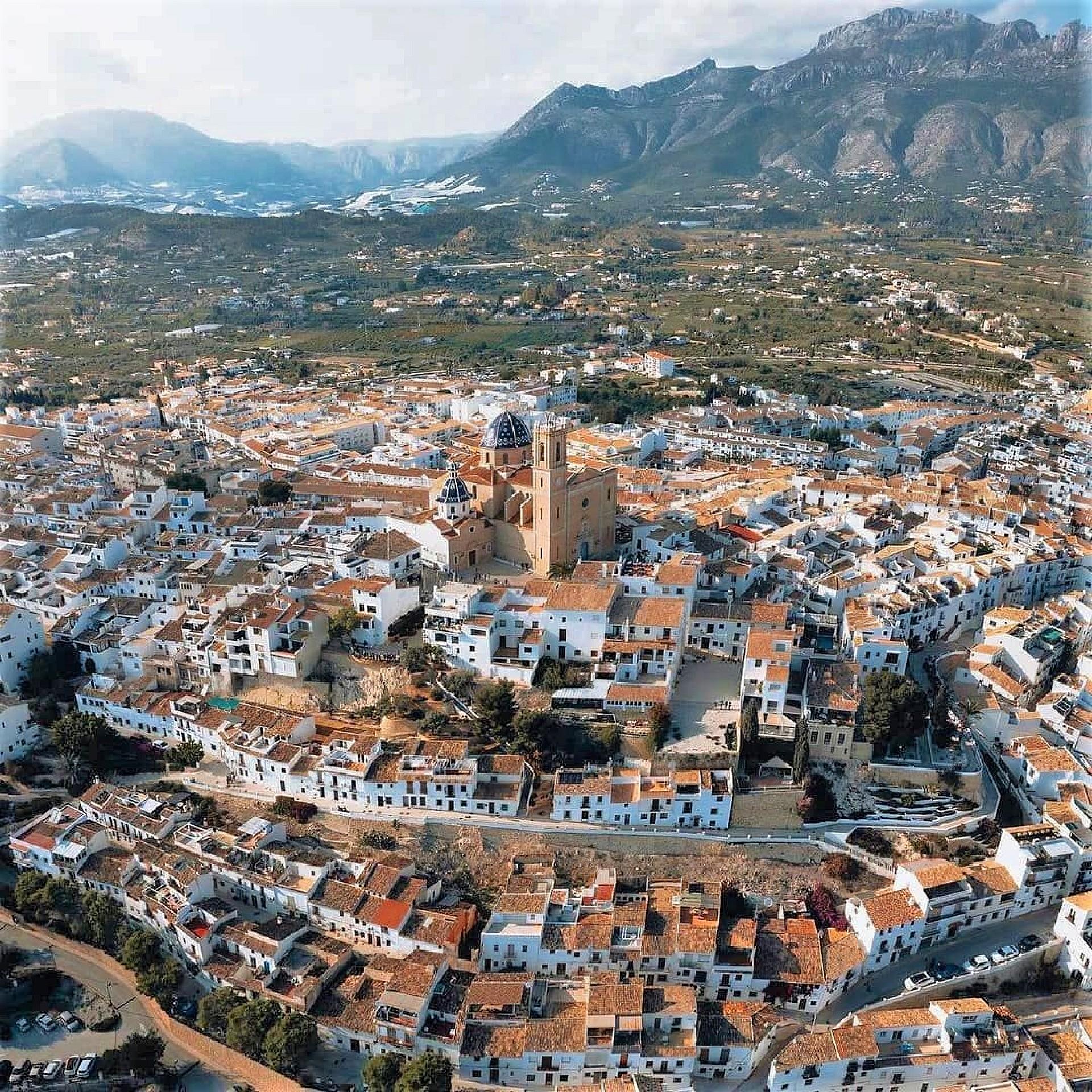 Valencia: Guadalest, Altea & Algar Waterfalls Day Trip