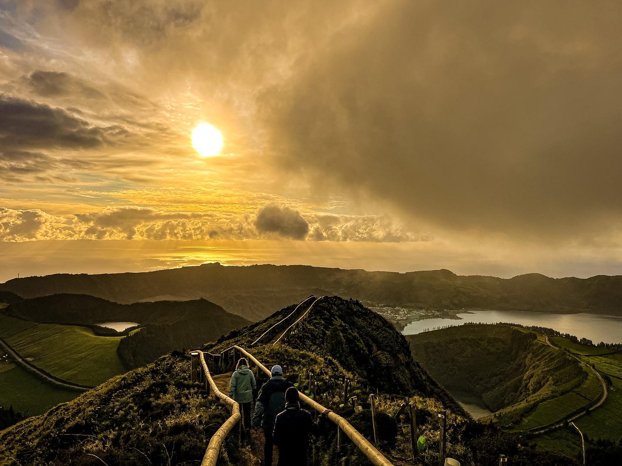Sete Cidades Sunset Hike with Wine & Cheese