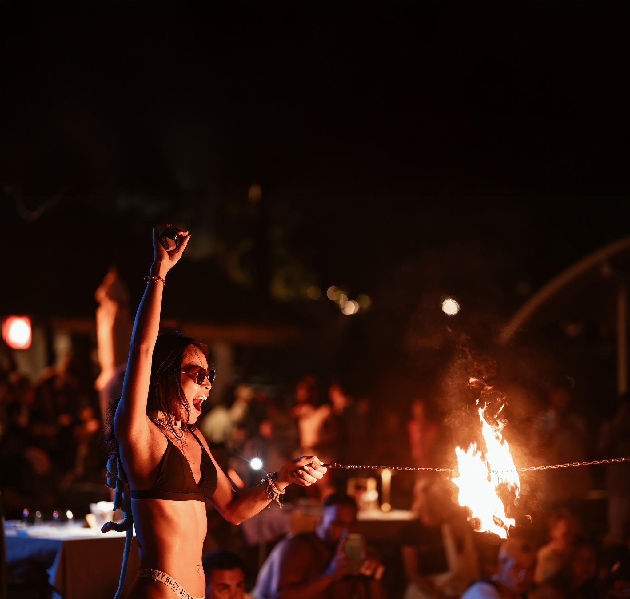 Kudo Beach Club Patong: VIP Entry & Gourmet Dining