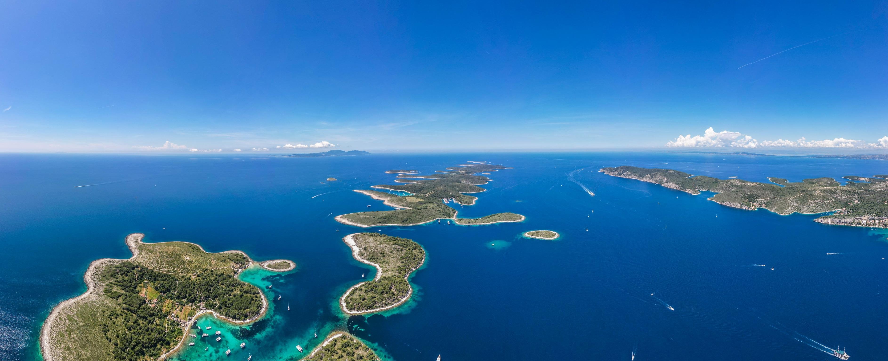 Hvar 5-Island Speedboat Adventure with Blue Cave