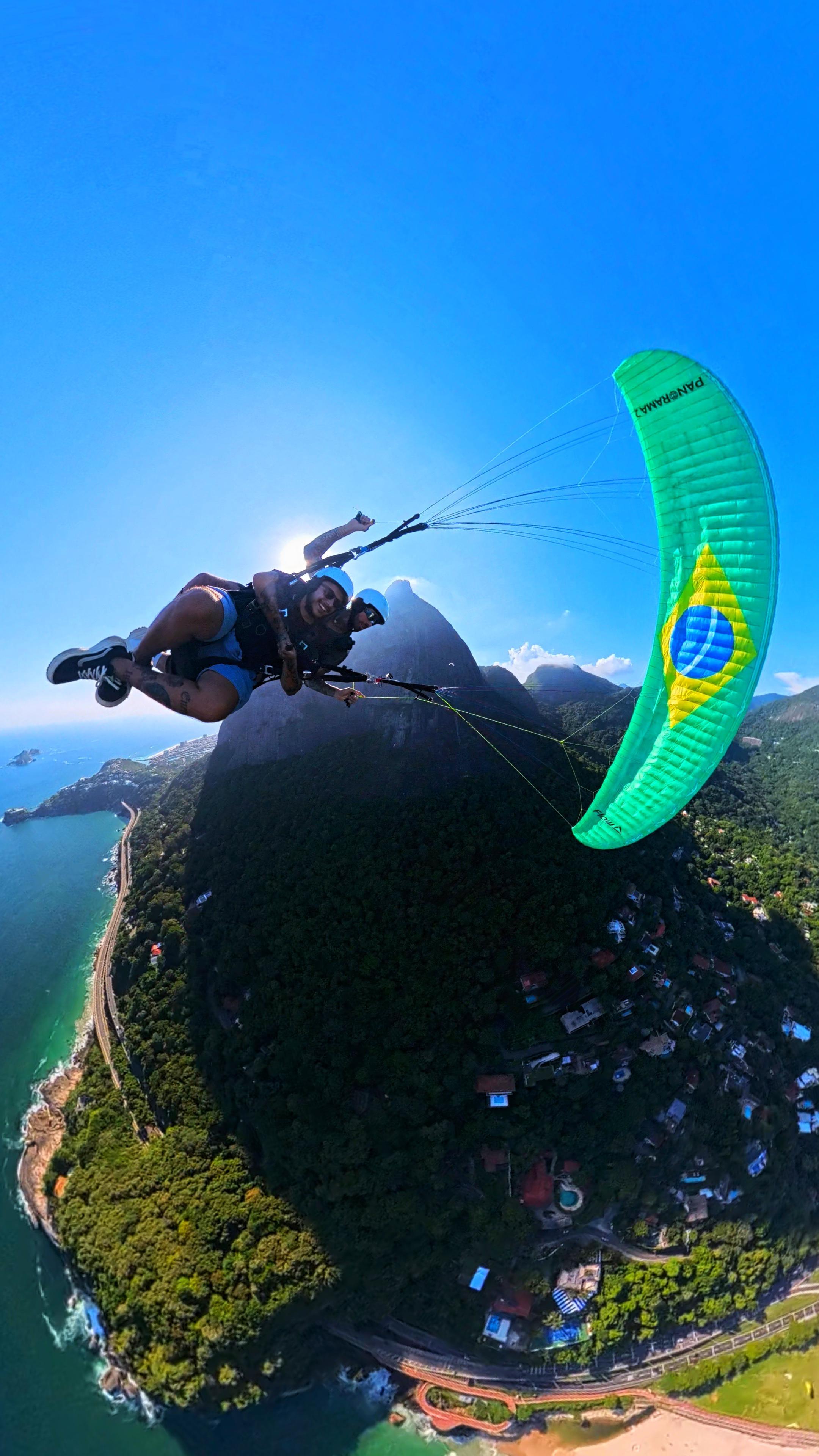 Rio de Janeiro Tandem Paragliding Flight with Media