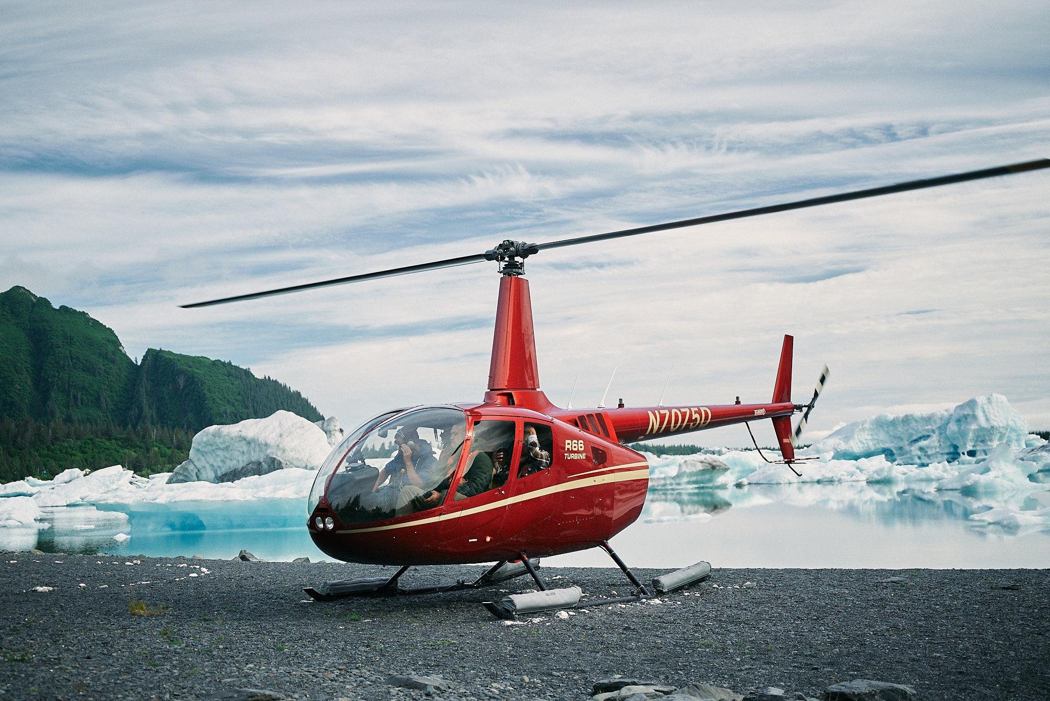 Seward: Bear Glacier Flight and Beach Landing