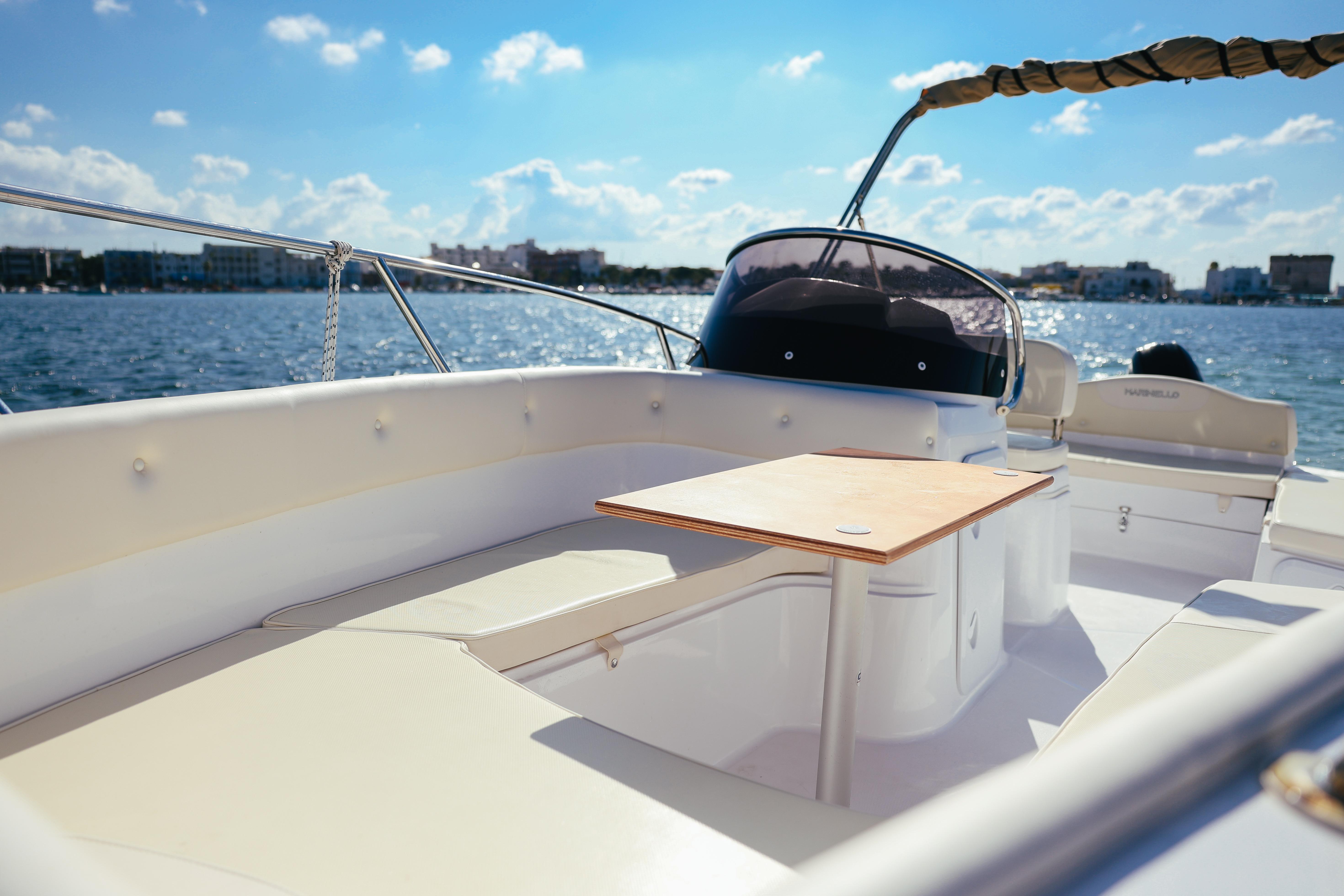 Porto Cesareo Self-Drive Boat Rental