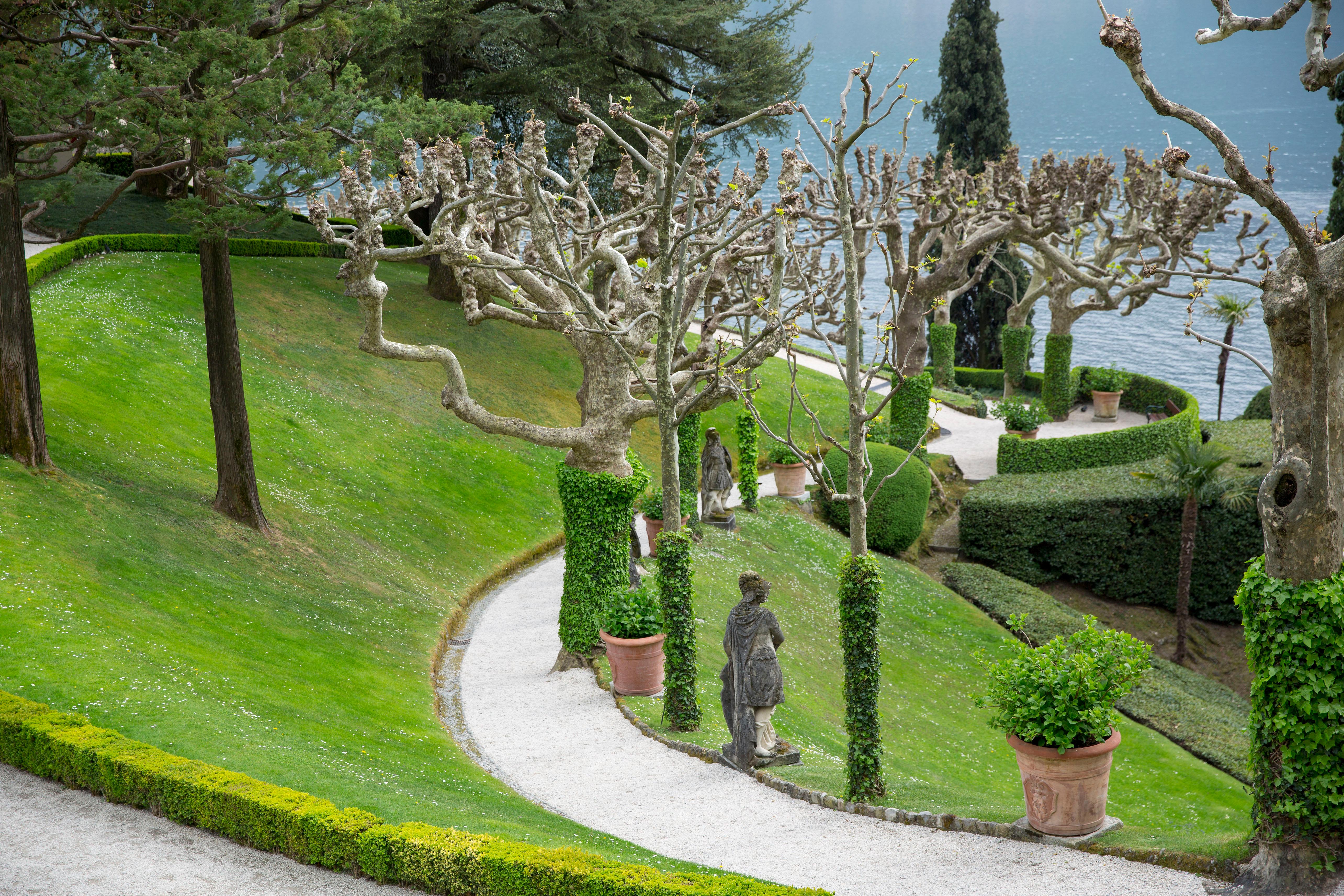 Villa del Balbianello Guided Tour & Velarca Experience